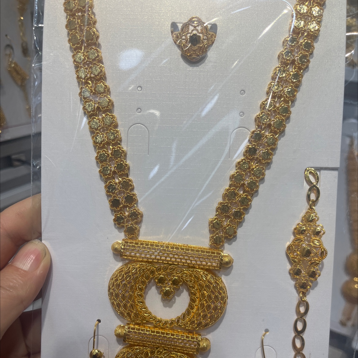 艾丽丝饰品锆石套链莫桑石戒指珍珠戒指泰国特色时尚首饰套装女款潮流搭配