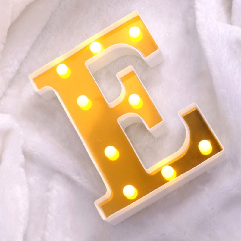 字母灯E