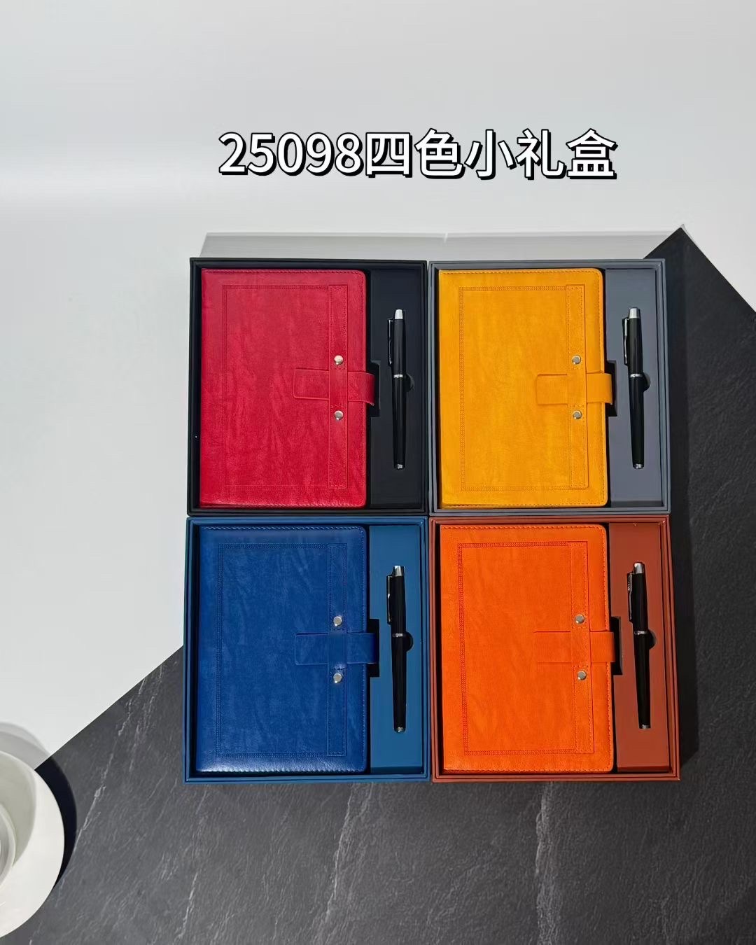 密码本笔记本学生用品毛绒本子便携记事簿多功能学生本子厚实耐用笔记本