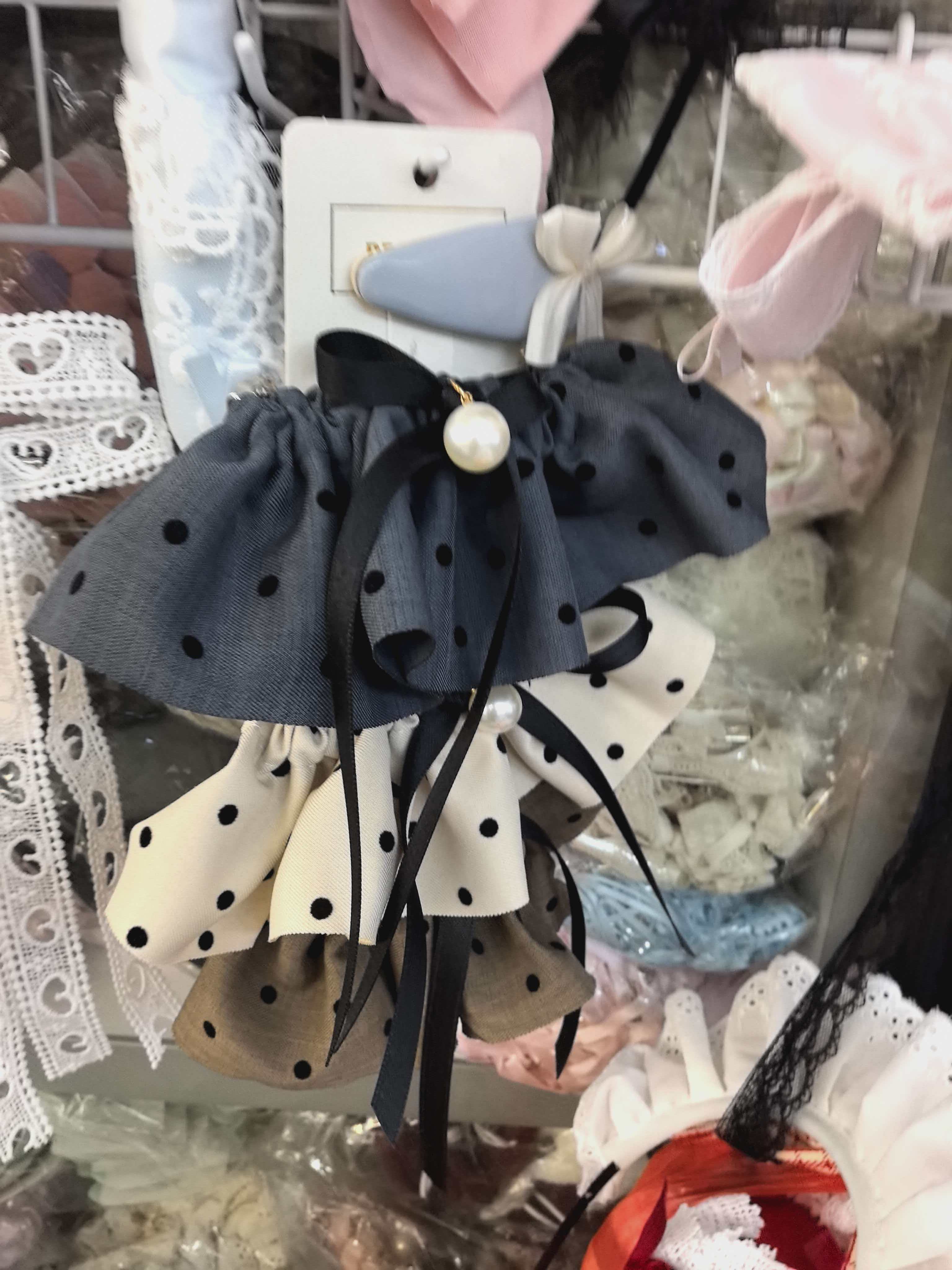 New Year's red shark hairpin, grappling clip, headwear, fashionable and simple hair accessory, hair styling accessory, women's hairpin