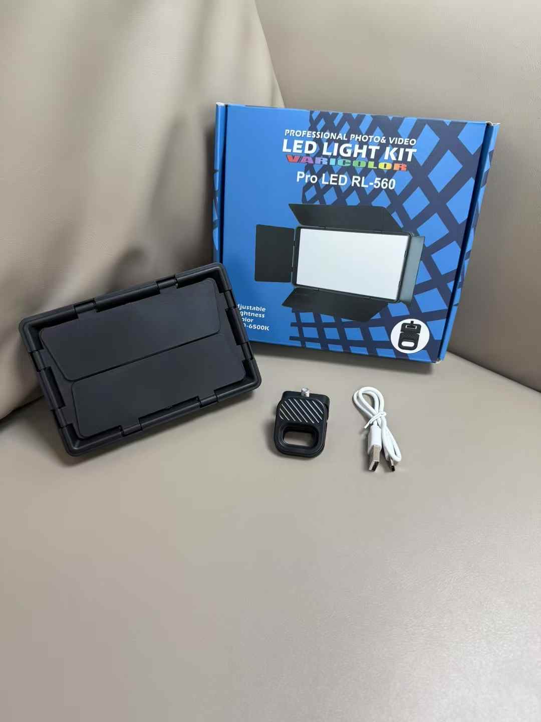 RL-560 three-color fill light details Picture