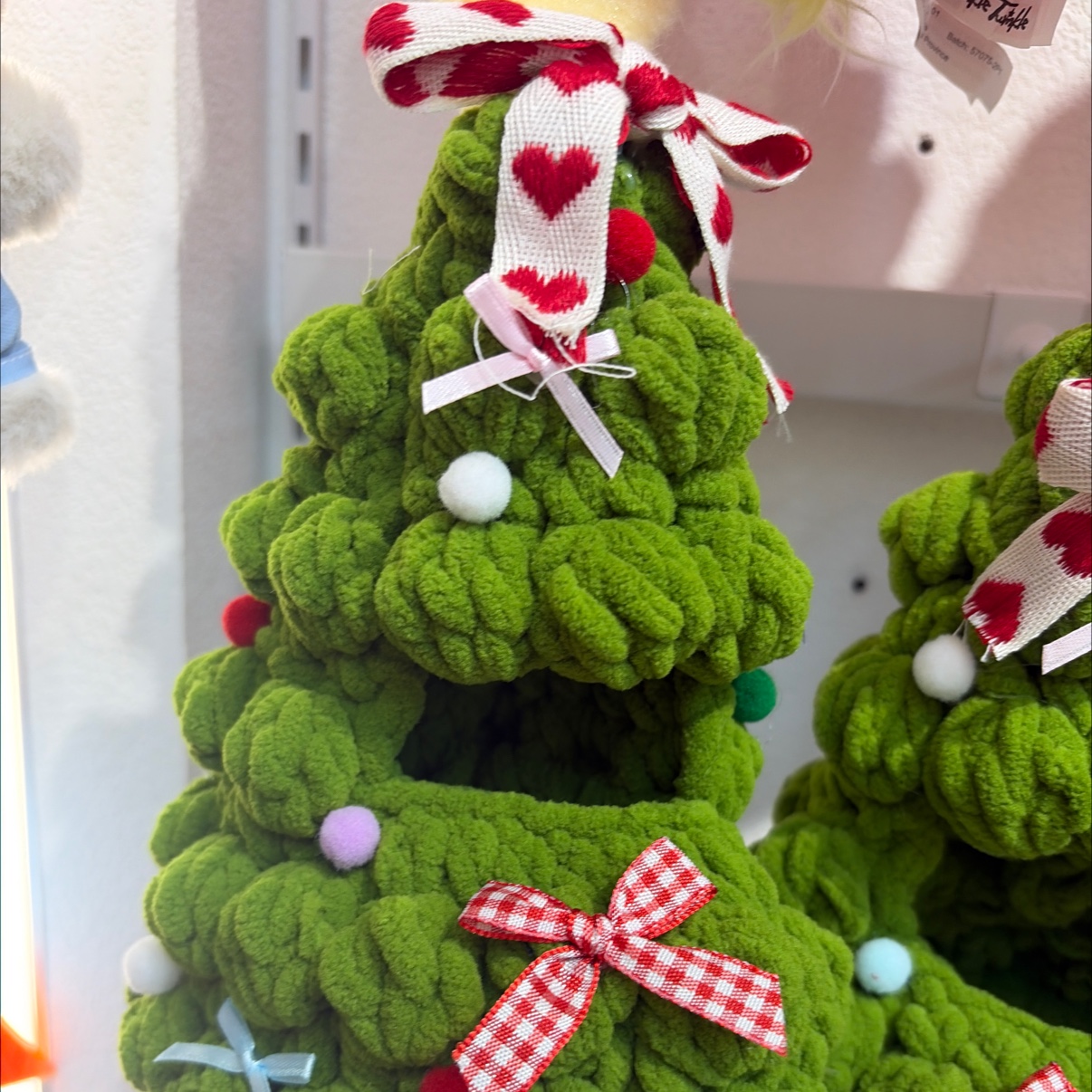 Christmas tree ornaments and decorations