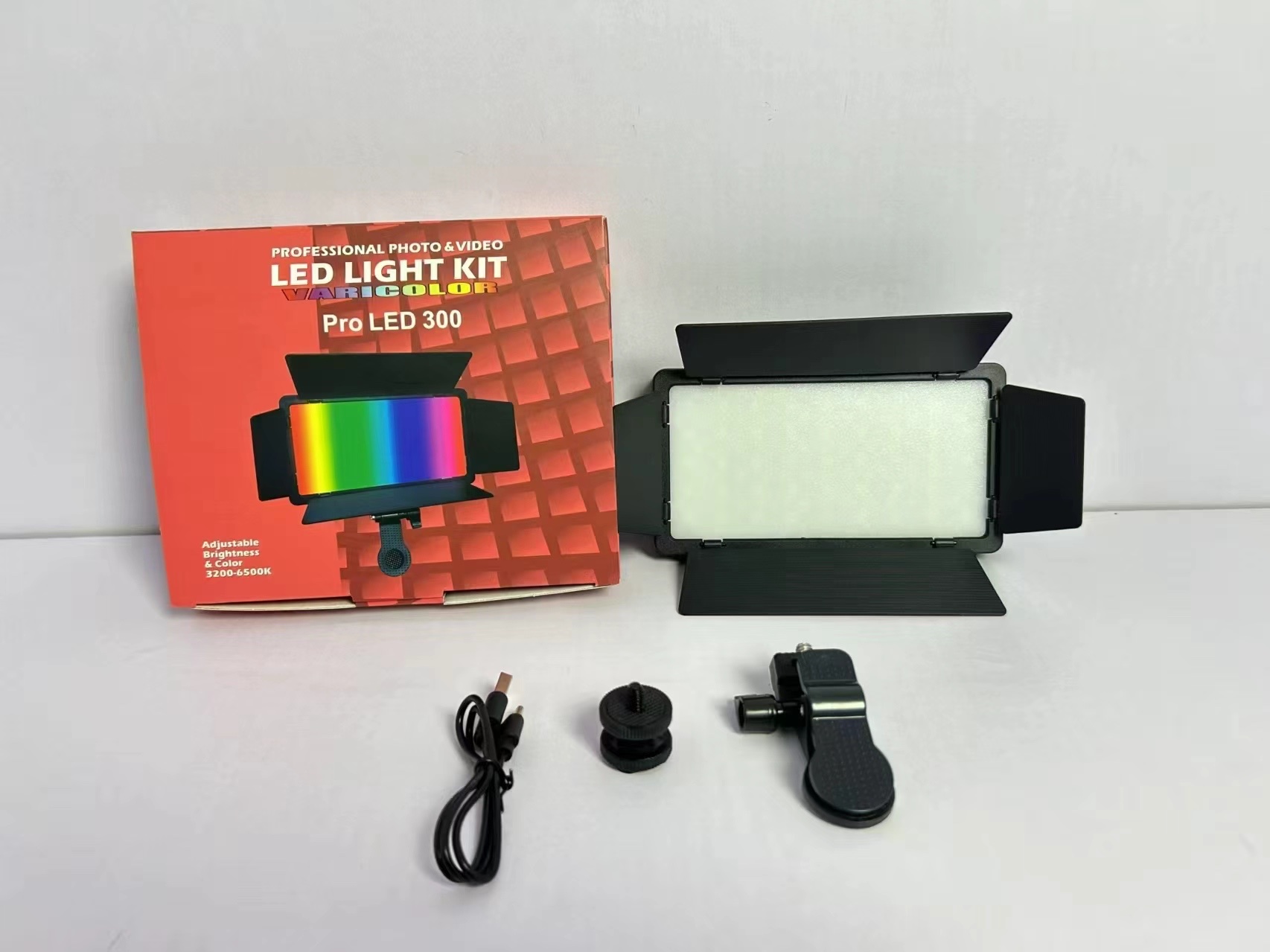 LED300摄影补光灯三色温RGB户外直播摄影