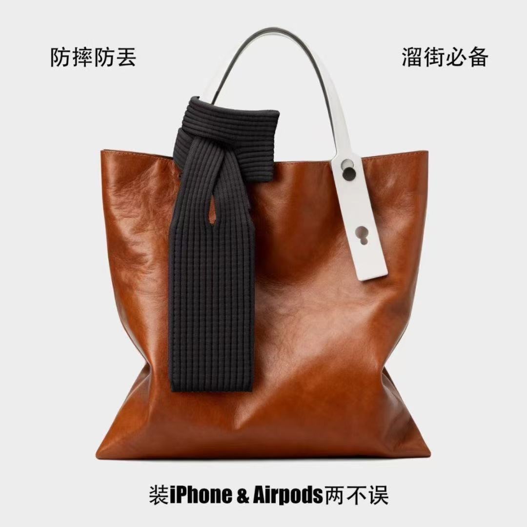 Apple knitted special phone bag pocket 2026 Autumn/Winter design mini single-shoulder crossbody phone bag. Item Picture