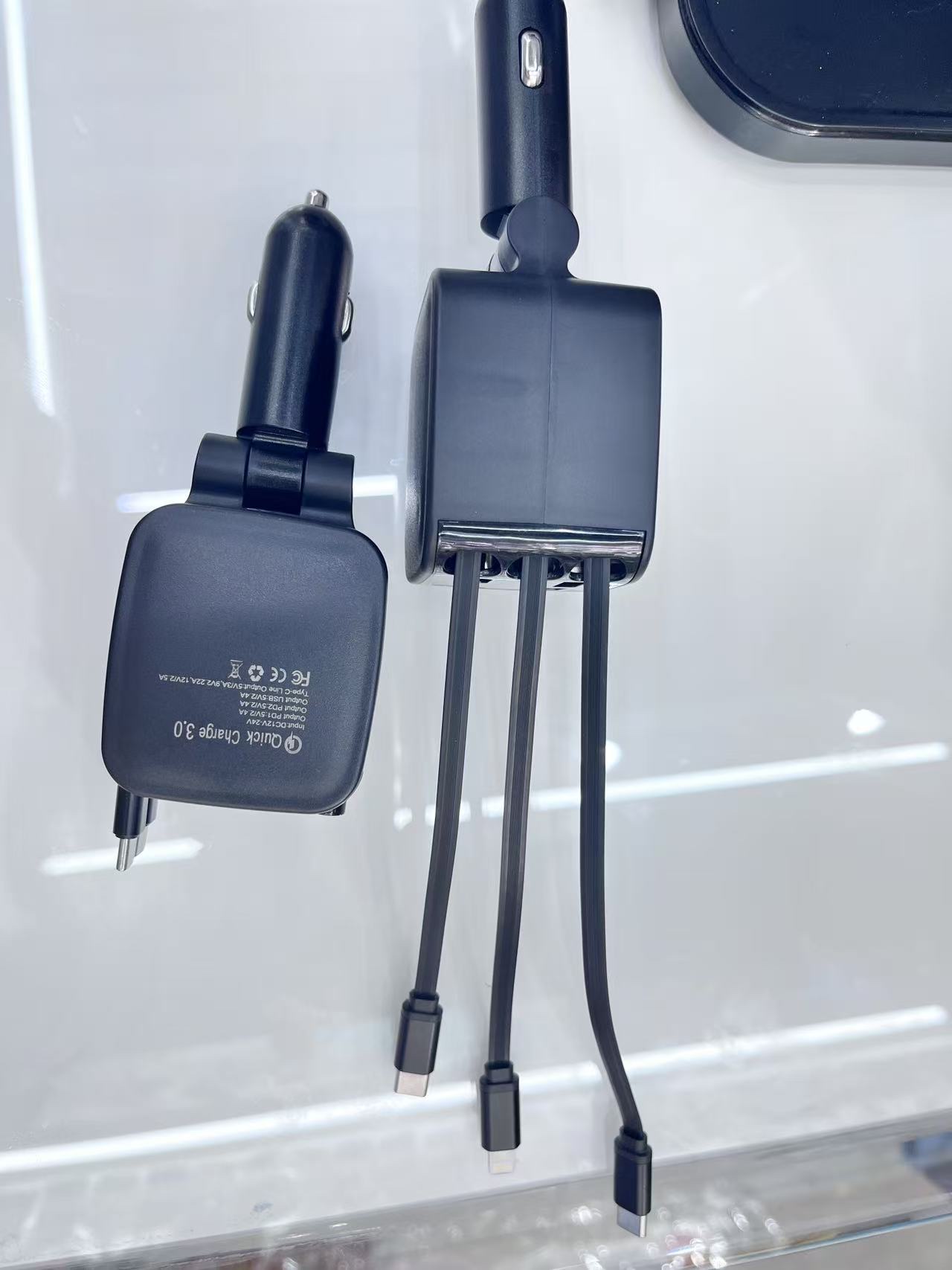 The Starry Sky Top car charger features super fast charging with a built-in retractable cable and Type-C for one-to-four car cigarette lighter conversion