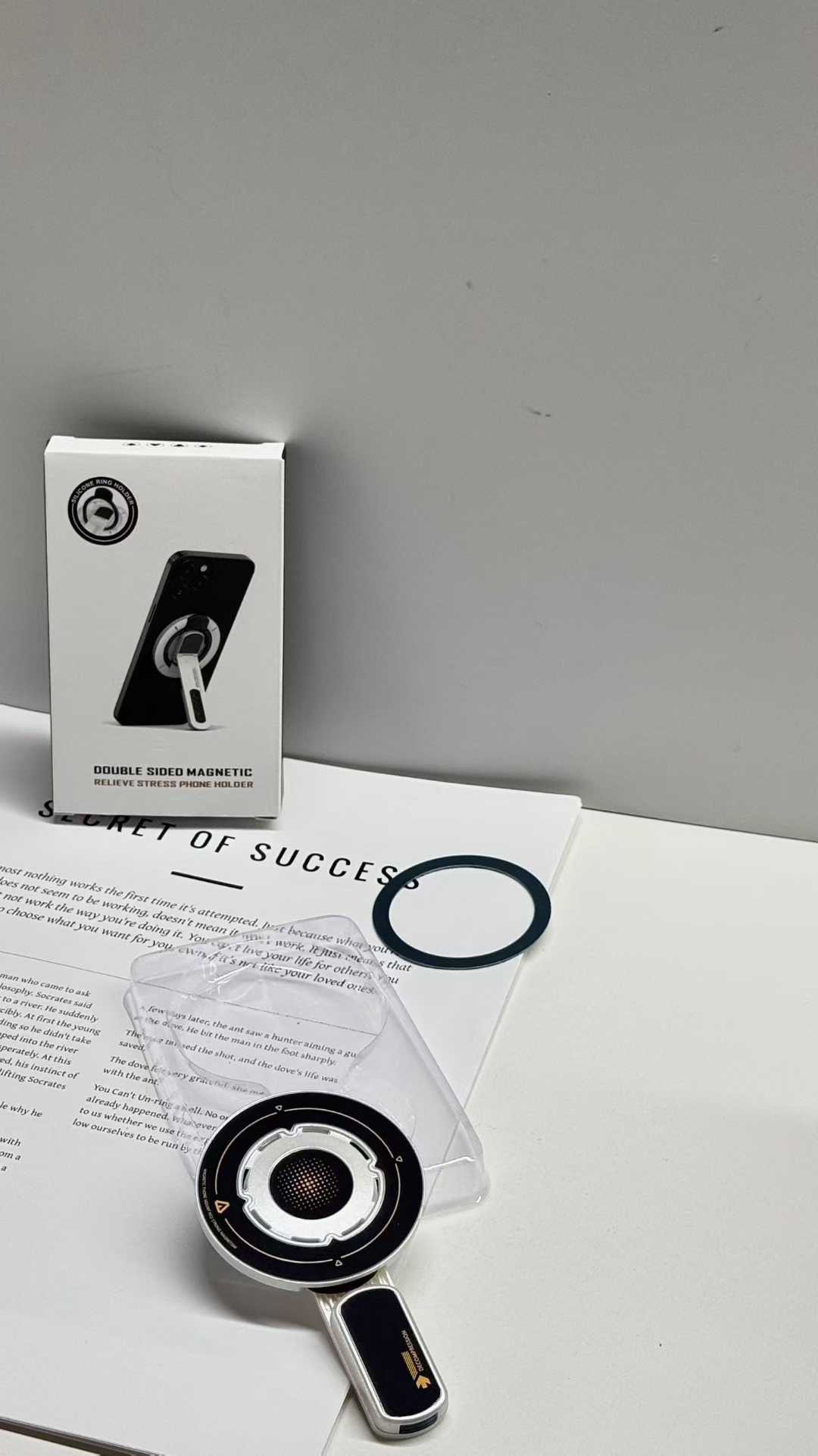 Hot-selling double-sided magnetic phone stand, portable and foldable 360-degree rotating ring stand, desktop decompression support stand Specification image