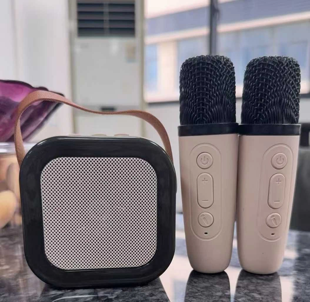 New microphone, speaker, Bluetooth speaker, karaoke wireless all-in-one machine. detail image 4