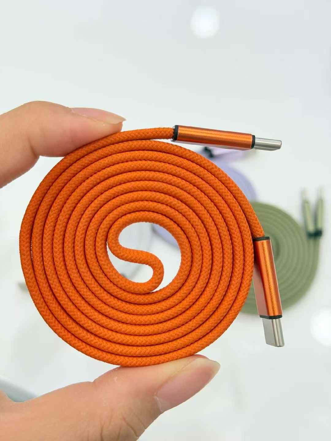Non-coiled charging cable and magnetic data cable. Charger details Picture