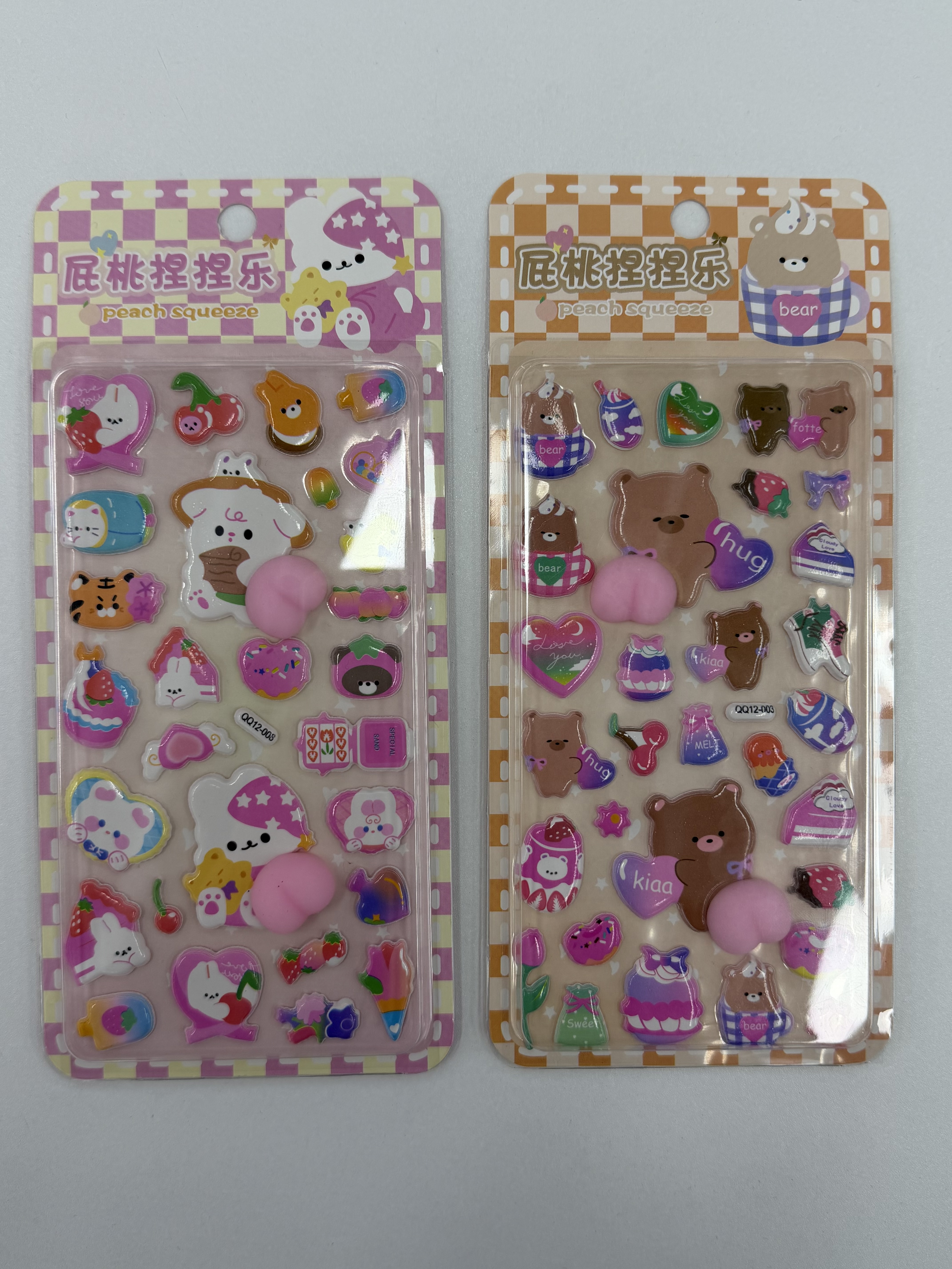 学生解压屁桃捏捏乐贴纸 装饰贴 浮雕立体贴屁屁贴 屁桃贴现货也可定制白底实物图