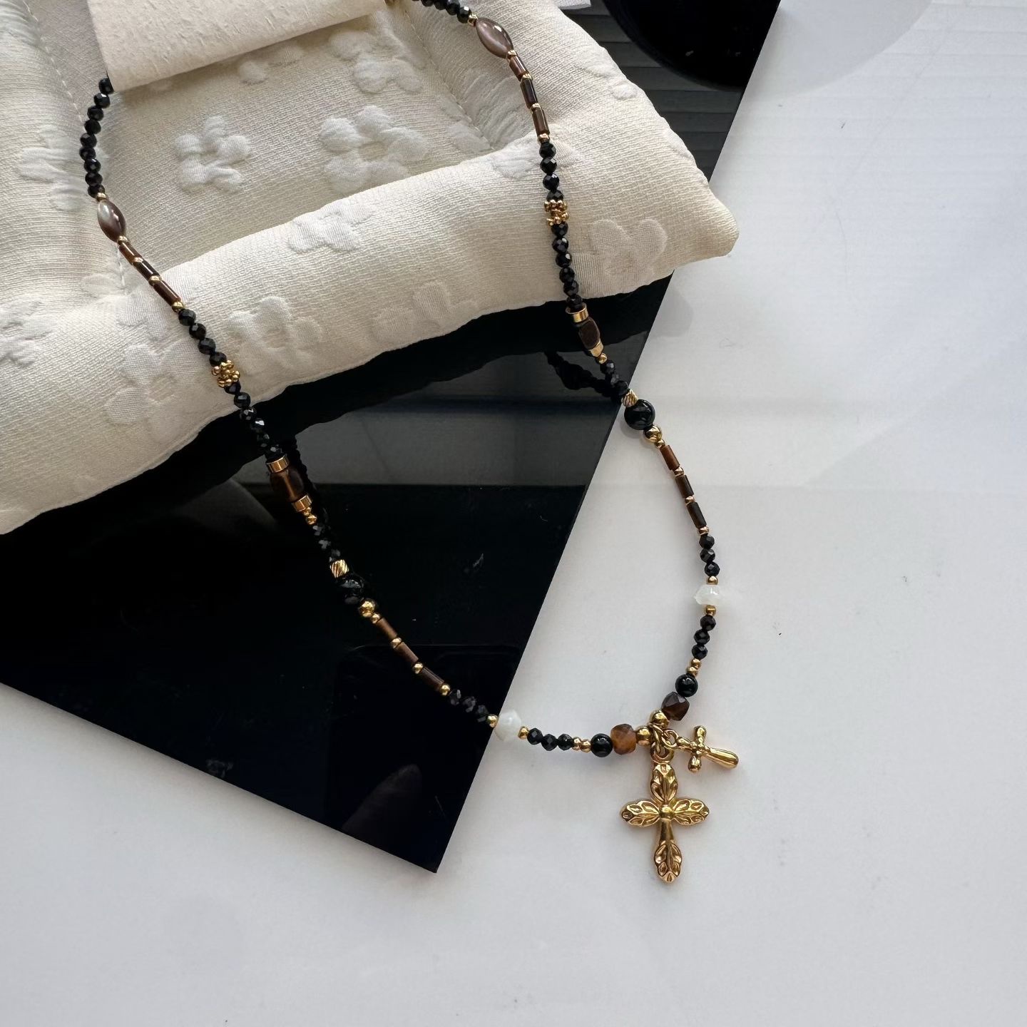 2025新款时尚天然石双十字架项链