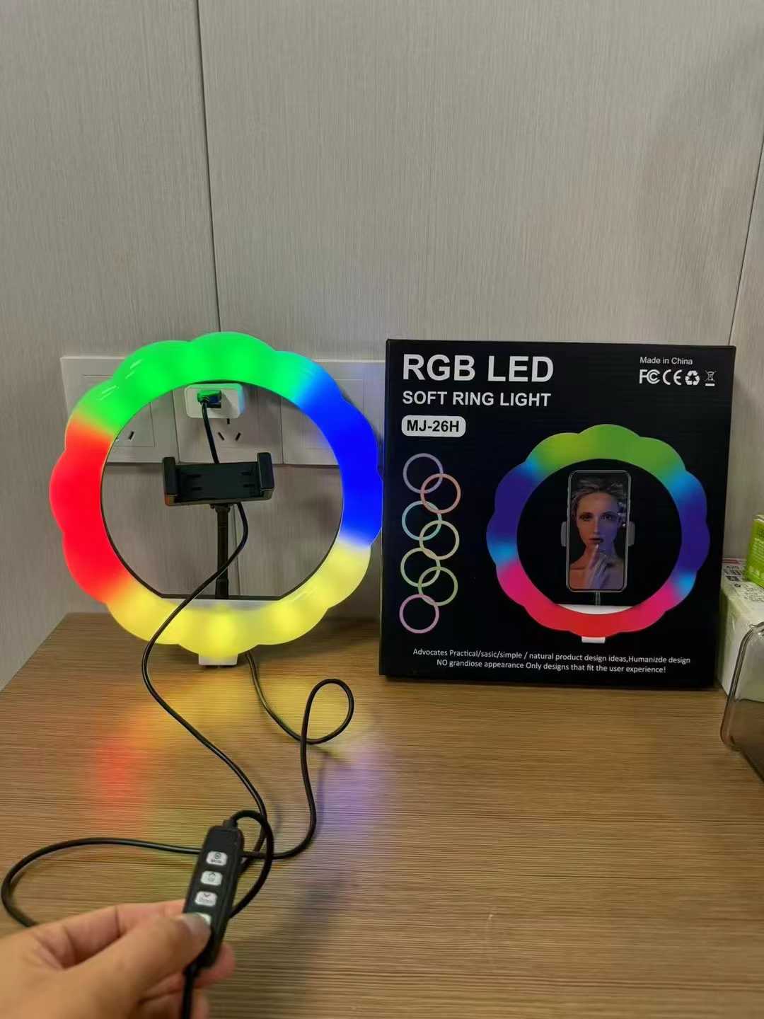 MJ-26H desktop stand fill light disc adjustment RGB colorful desktop live streaming. detail image 6
