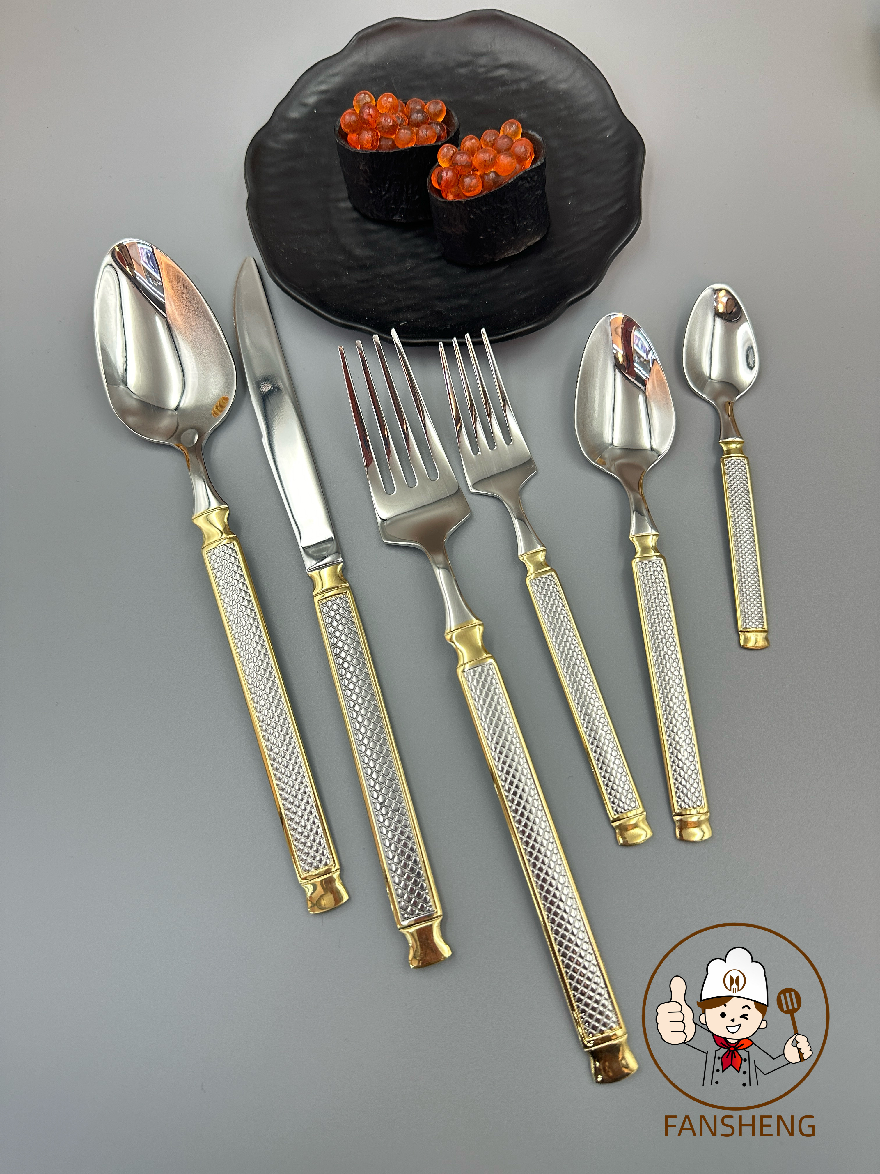 户外餐具套装便携餐具小商品家庭聚会餐具组合多款可选