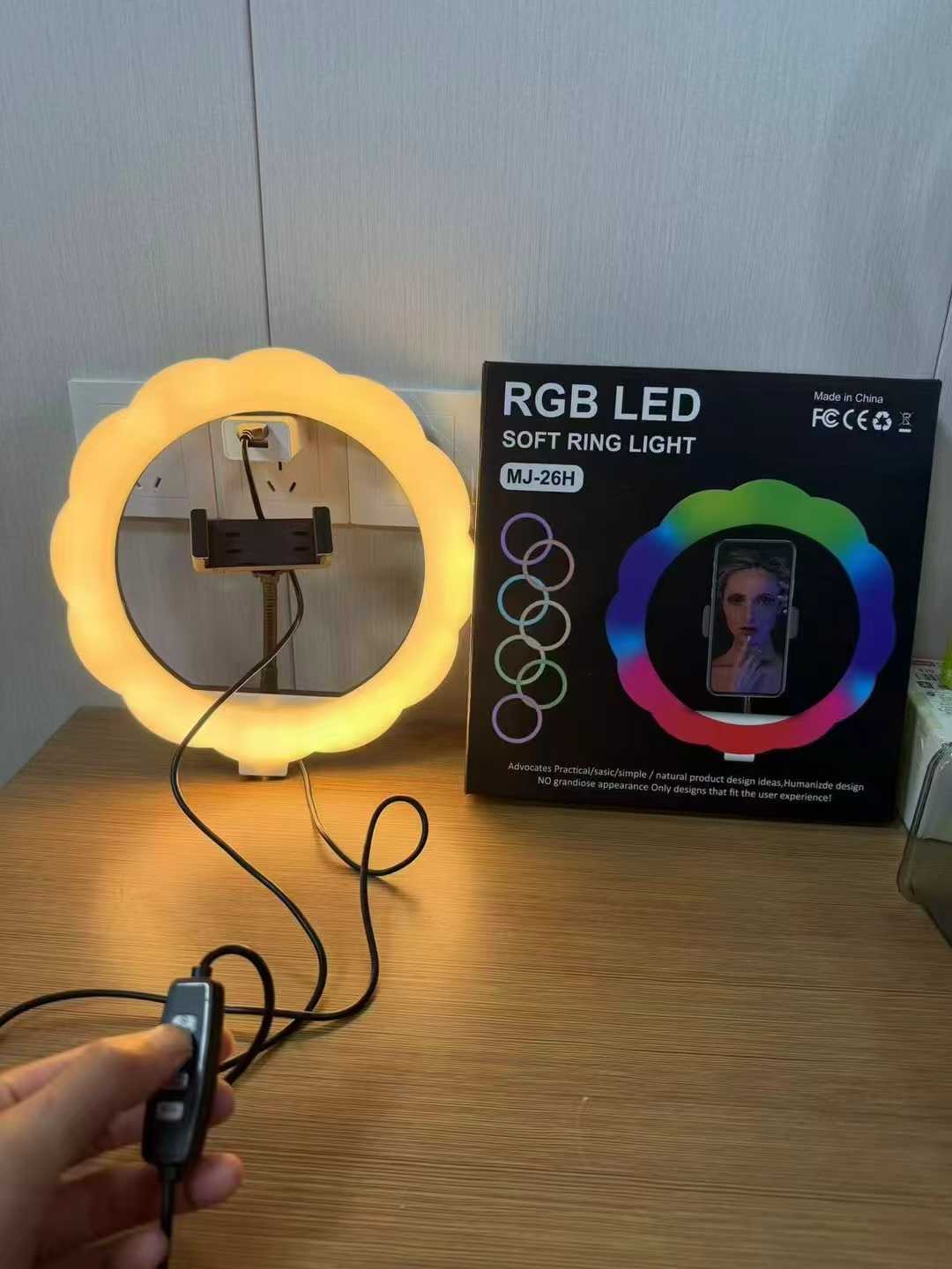 MJ-26H desktop stand fill light disc adjustment RGB colorful desktop live streaming. detail image 5