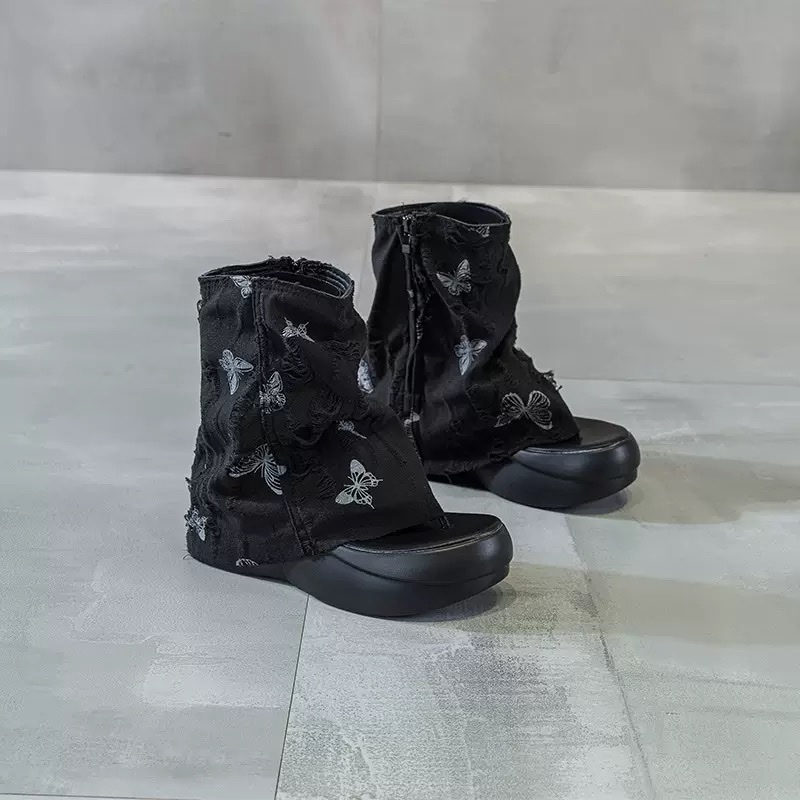 2026春夏新款厚底马丁靴露趾夹趾牛仔布短靴镂空时尚靴子女白底实物图