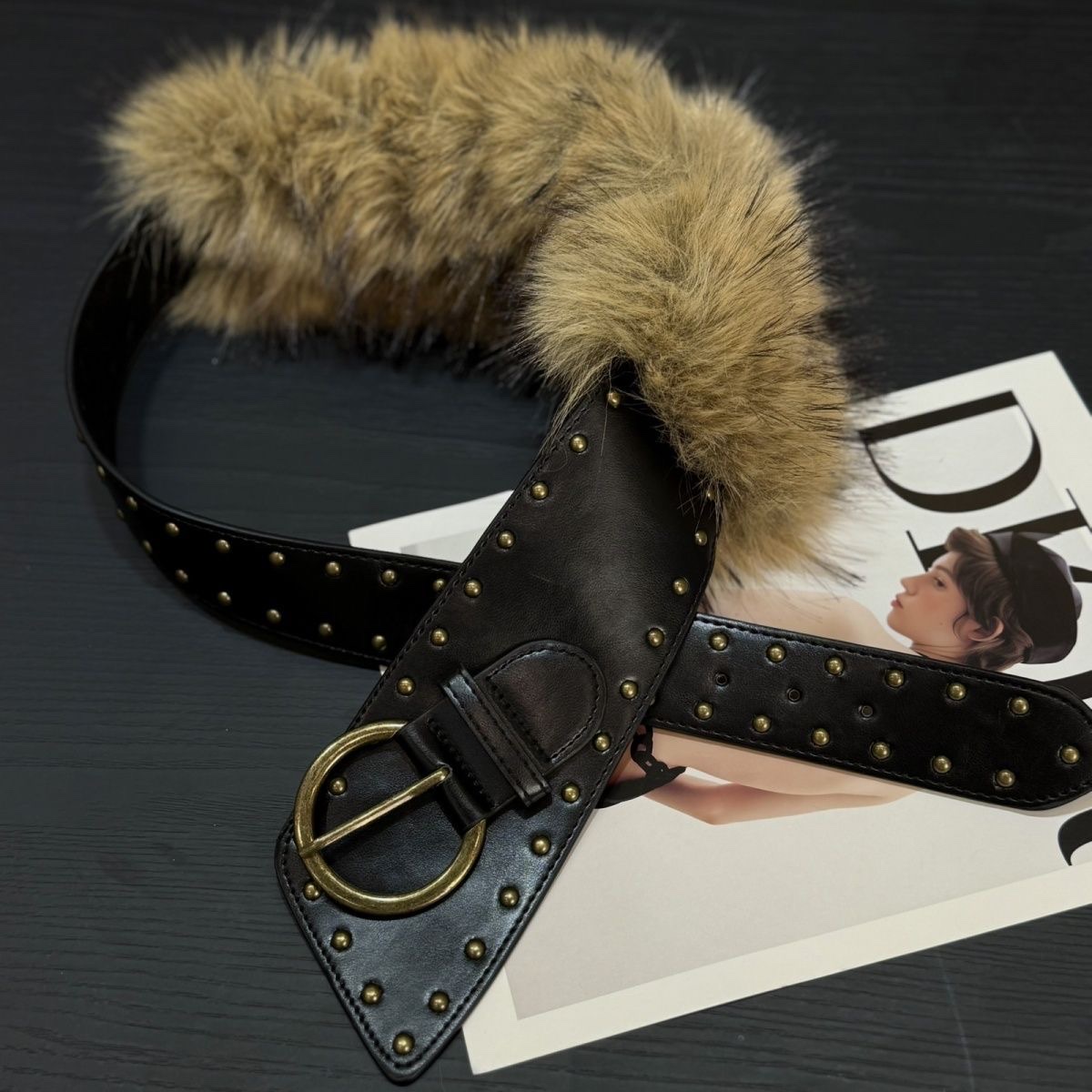 American Maillard Western style Y2K fur patchwork waist belt for girls, hot girl with skirt, wide belt for autumn and winter Specification drawing