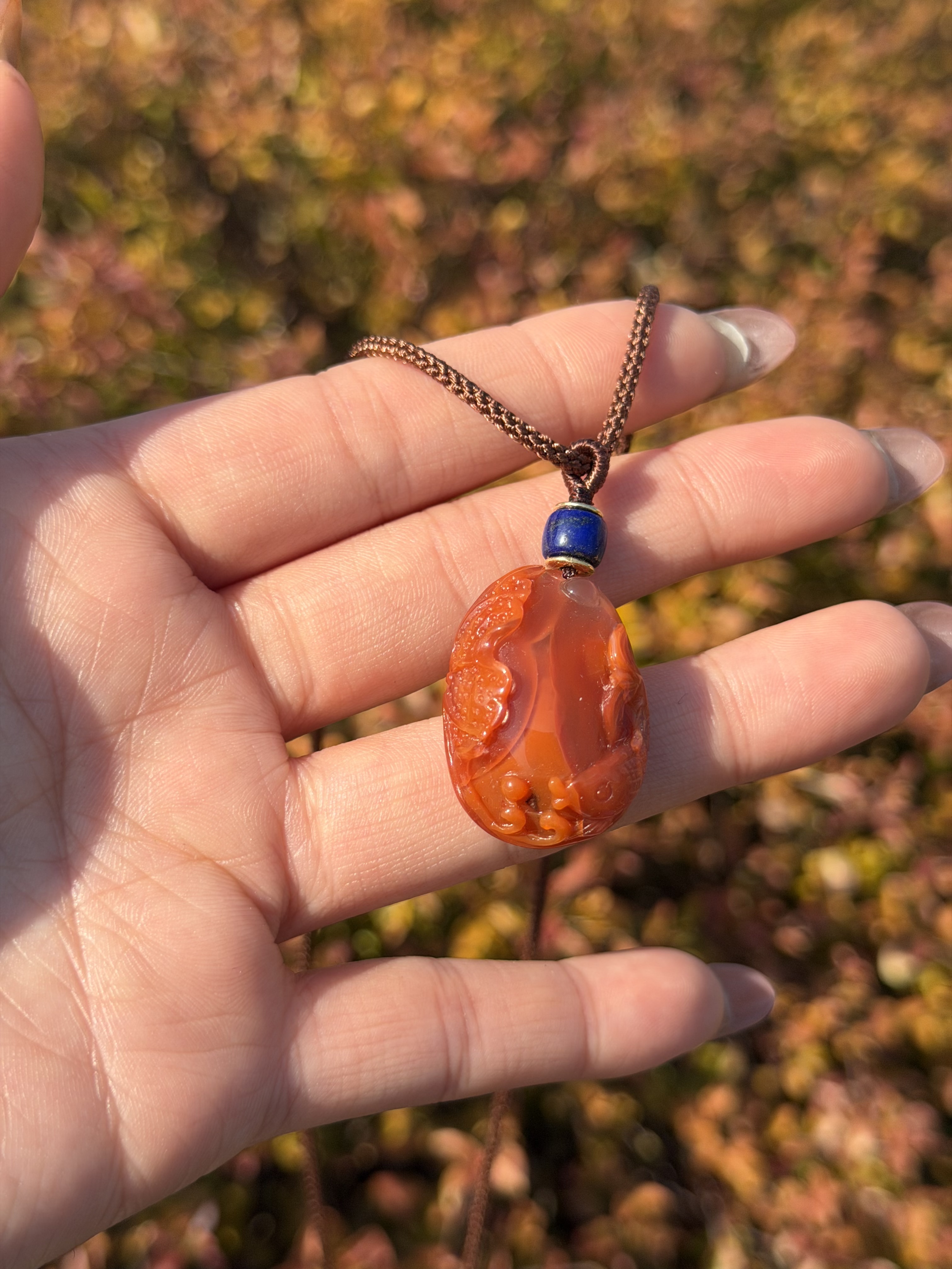 【一妃聚宝】纯手工精雕南红吊坠项链女DIY编织绳国风系列简约大气时尚个性女友产品图