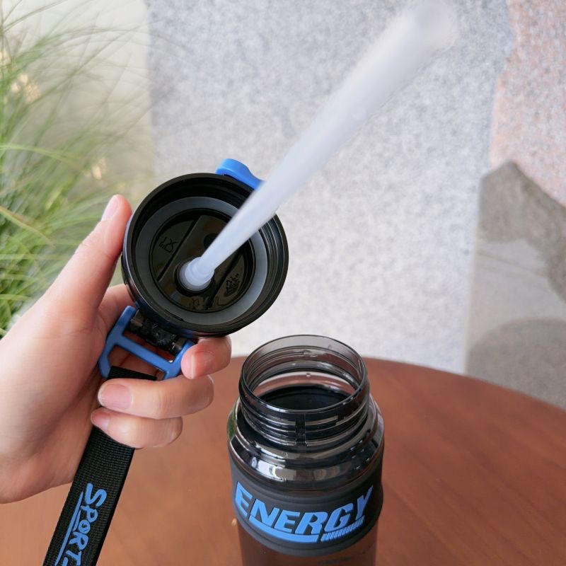 Water cups, other large-capacity straw cups, men's and women's outdoor sports and fitness, high appearance level, portable anti-drop student plastic cups, 780ML, 2131-945 undefined