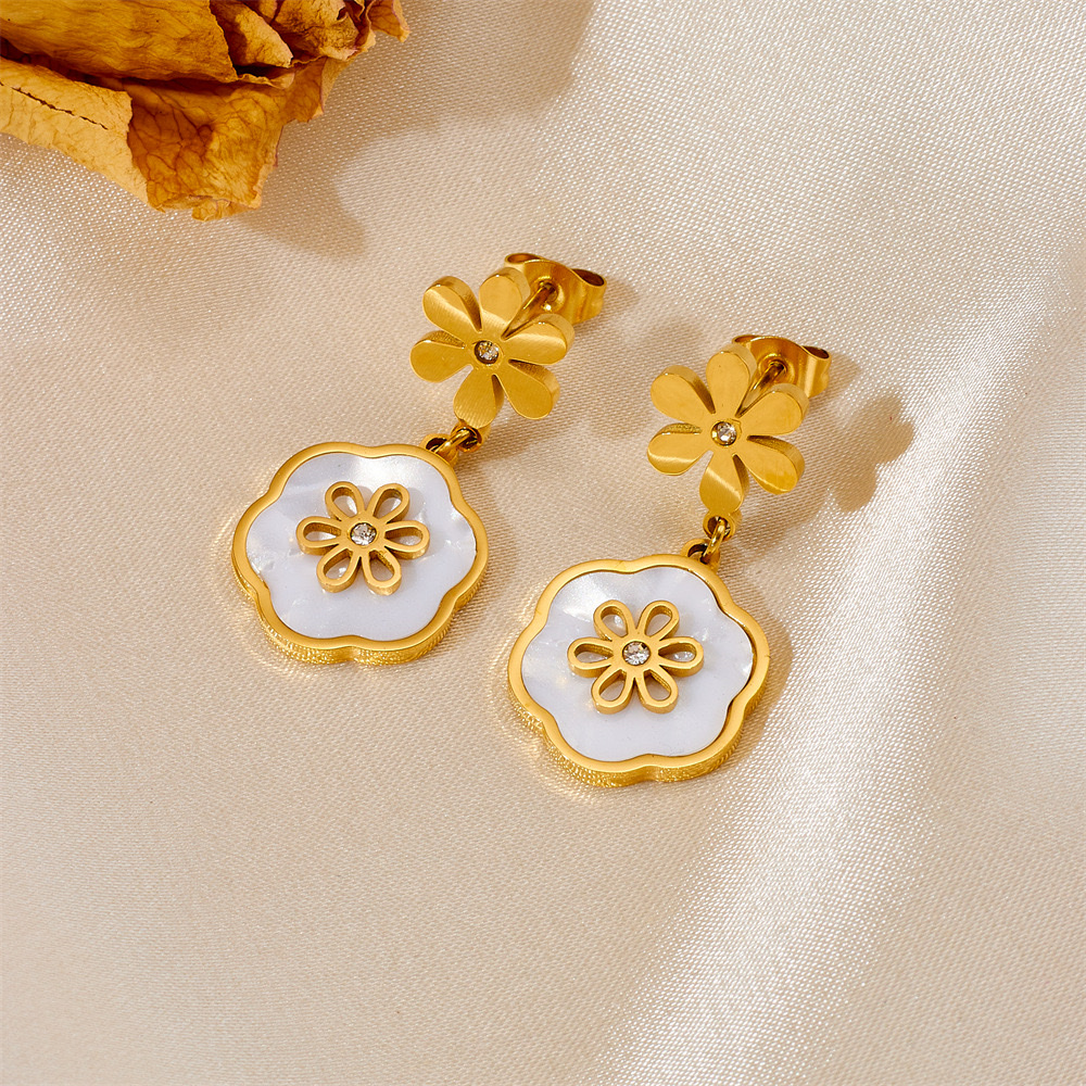 Korean-style shell flower diamond necklace, small chrysanthemum bracelet, titanium steel jewelry, earrings set, 18k gold color retention detail image 2