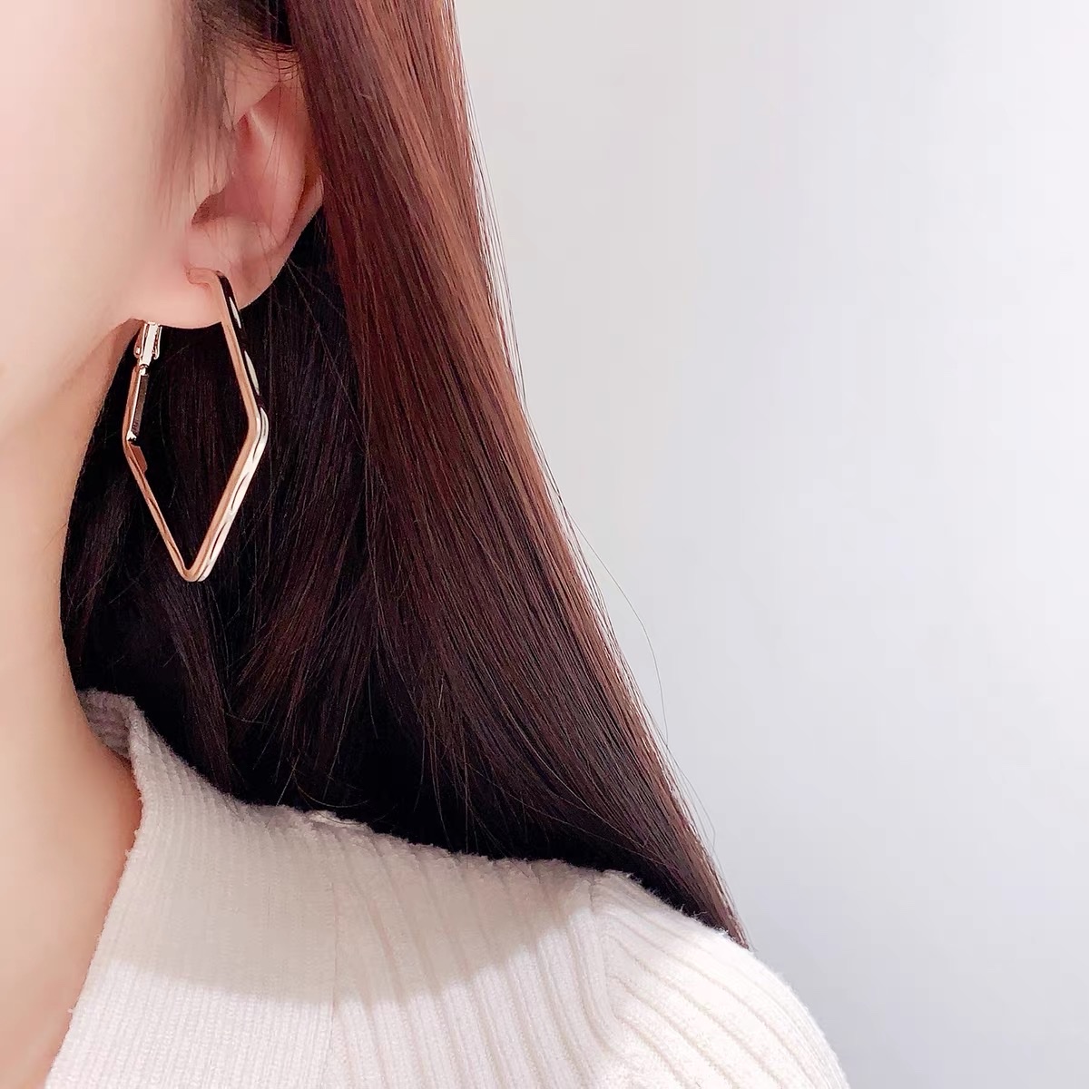 高级感几何菱形耳环女 金属纹理耳圈耳钉 小众设计感耳饰简约百搭耳饰