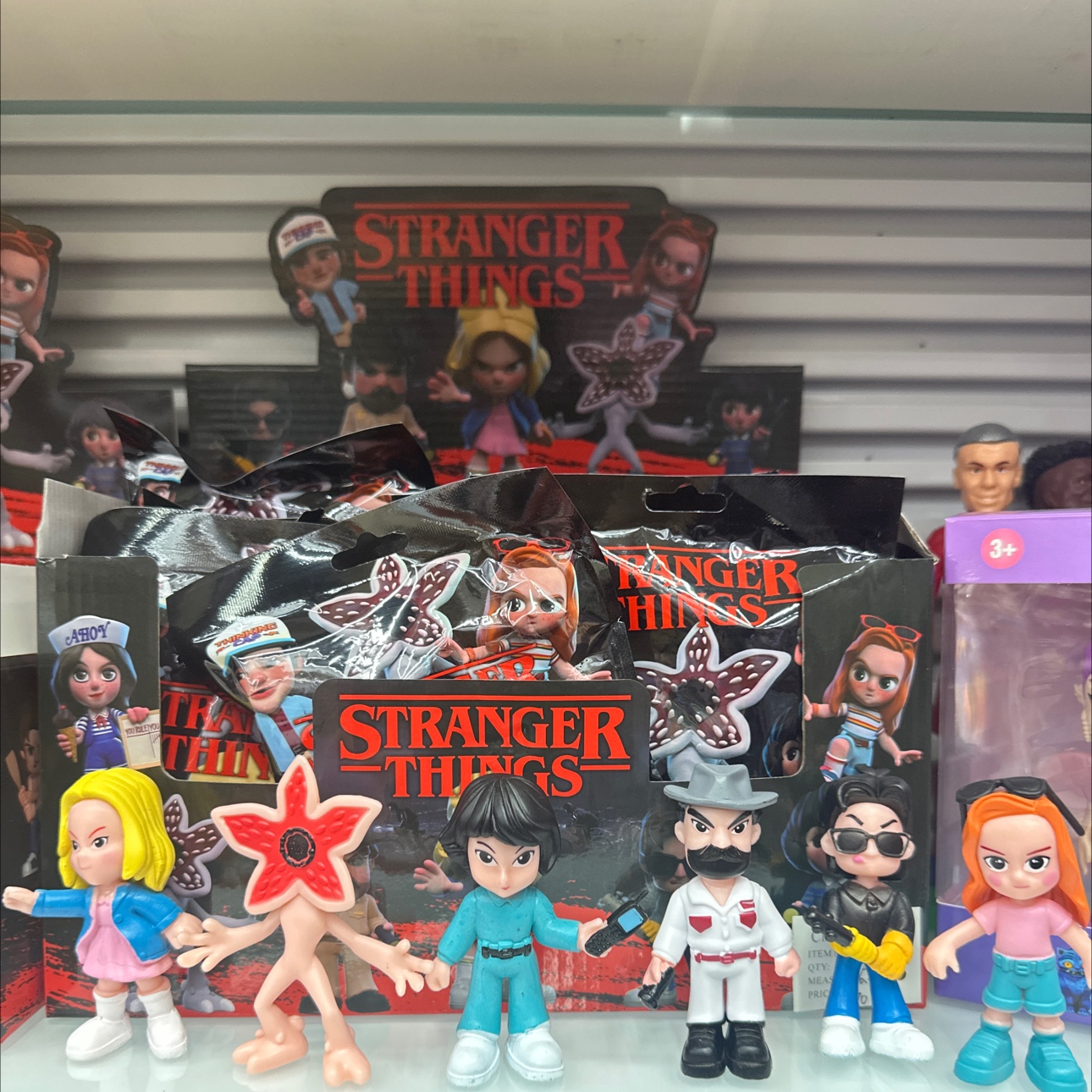 爆款 怪奇物语盲袋 盲盒玩具 公仔摆件钥匙扣 详情图2