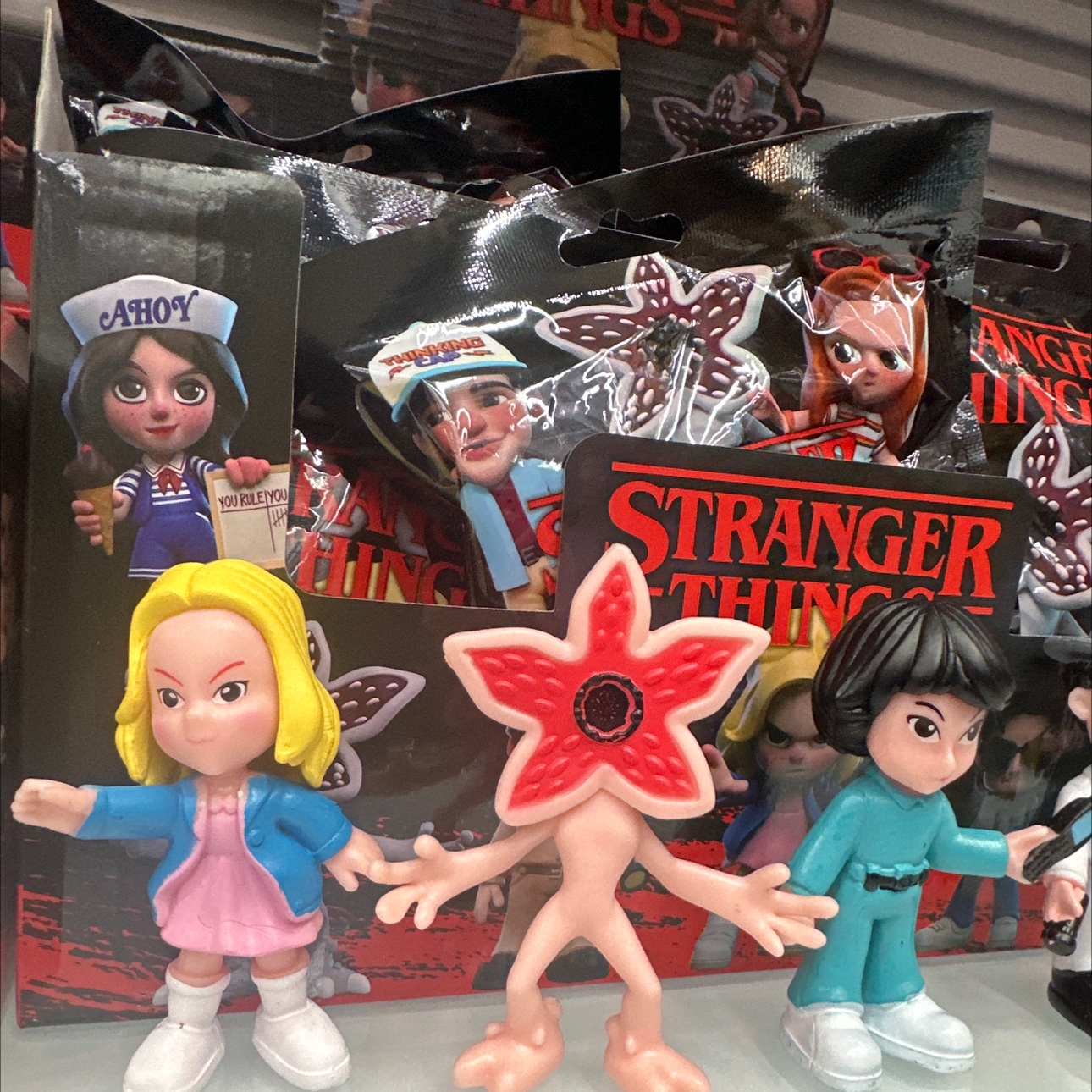 爆款 怪奇物语盲袋 盲盒玩具 公仔摆件钥匙扣 详情图3