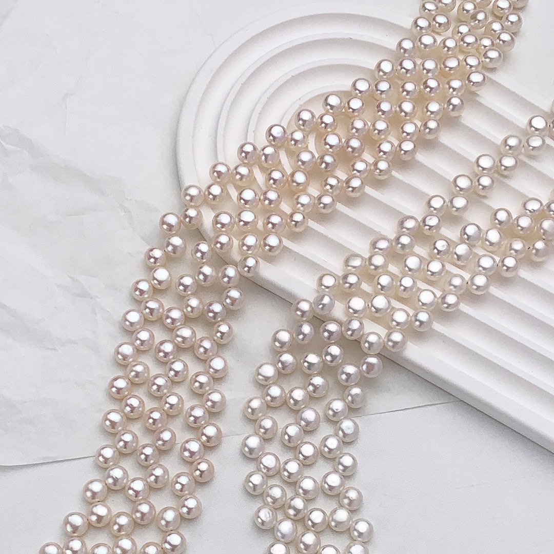 Strong light 7.5-8mm steamed bun beads, 28 holes, natural freshwater pearls, flat and round bread beads, diy materials, handcrafted, wholesale factory direct sales, natural freshwater pearls, Korean style personality Specification image