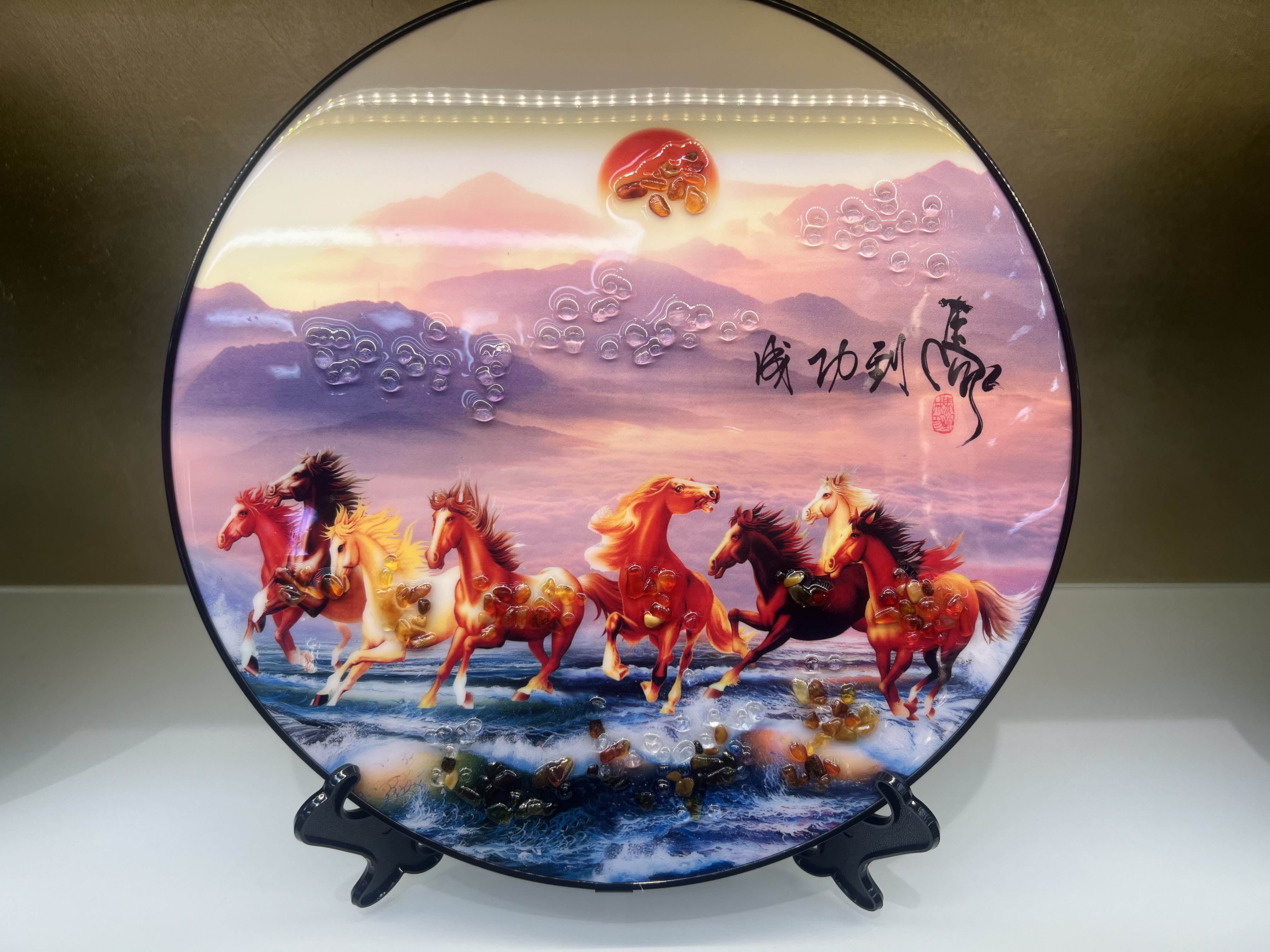 天然琥珀画，马年吉祥！琥珀工艺品手工画送礼收藏摆件