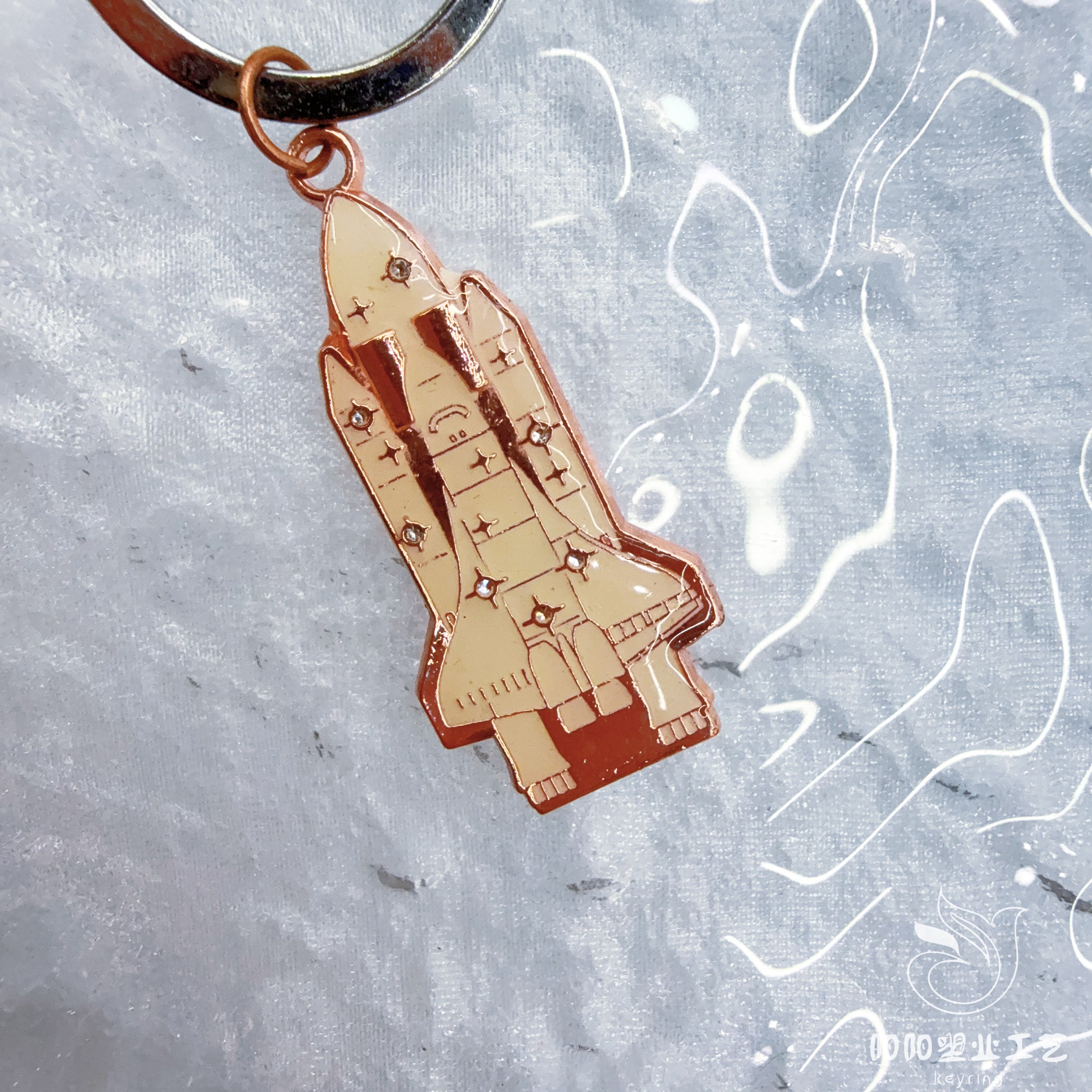 Cross-border exclusive oil drip, astronaut rocket, UFO spaceship, keychain, cartoon creative, student schoolbag, accessory, pendant, gift, souvenir, gift full figure
