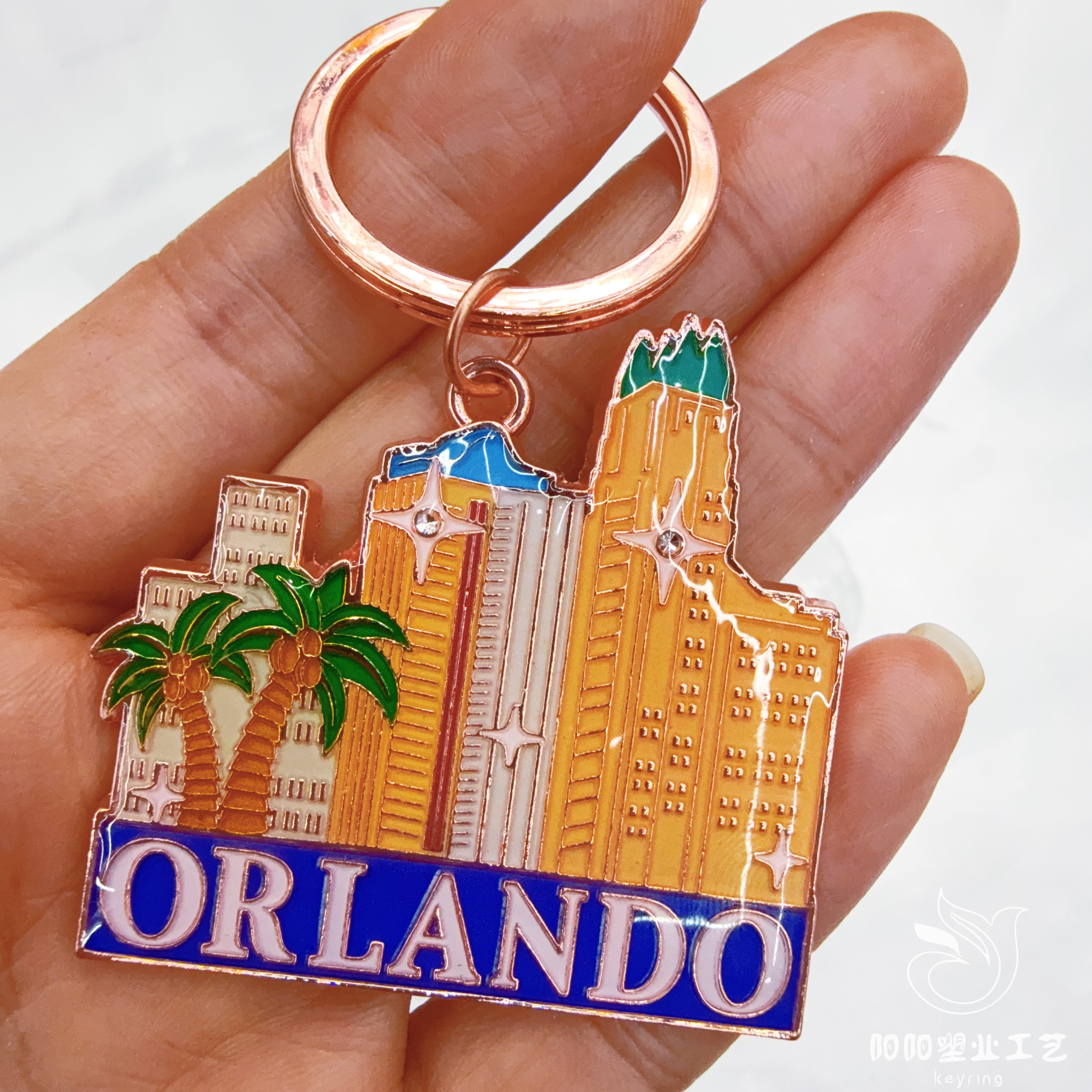 High-end foreign trade keychains from manufacturers, metal tourism, personalized city landmarks, alloy pendants, small gifts, keychains Application Scenario