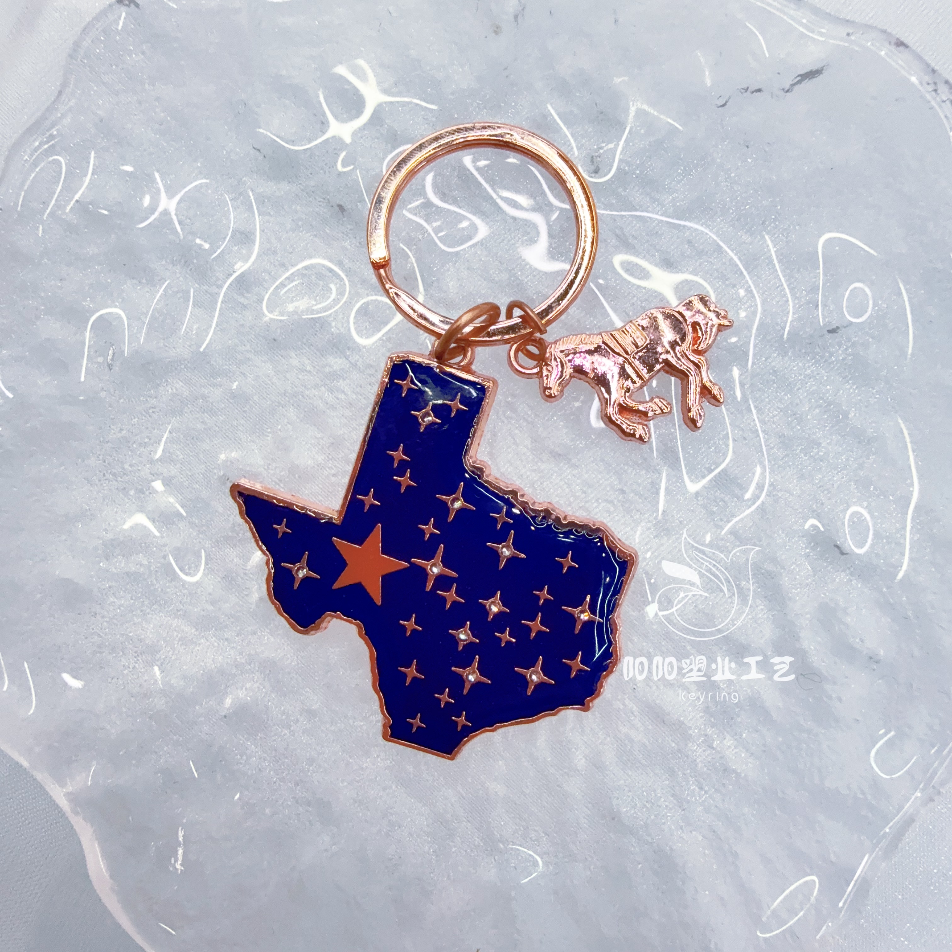 Cross-border best-selling British-style flag, national city landmark pendants, personalized accessories, small gifts, keychains, souvenirs, pony keychains, Horse Year pendants, keychains, hummingbird keychains, keyrings details Picture