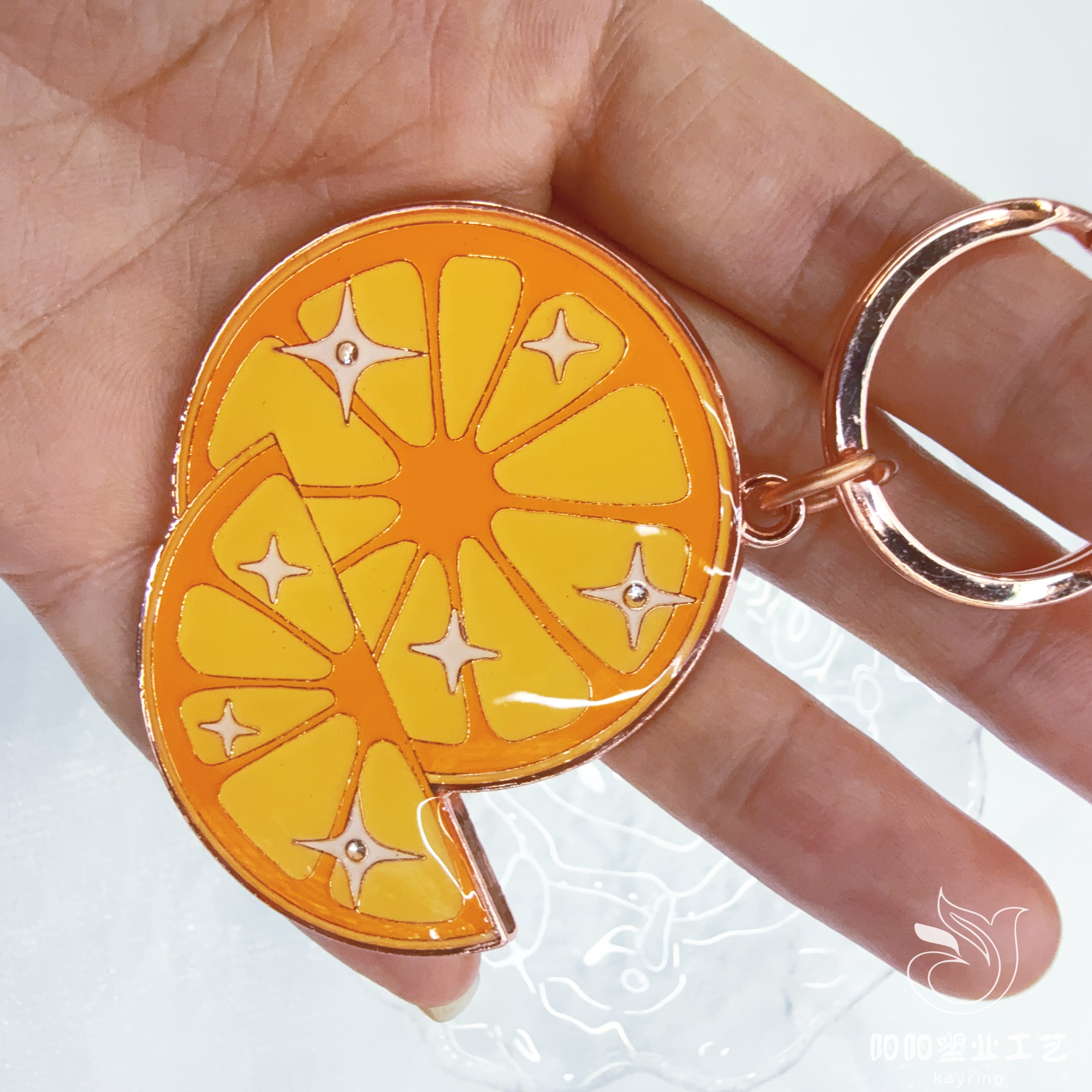 Wholesale of metal keychains, zinc alloy baked paint and resin, fruit keychains, pendants, enamel rotating keychains, acrylic pendants, keychains, Year of the Horse, pony pendants undefined