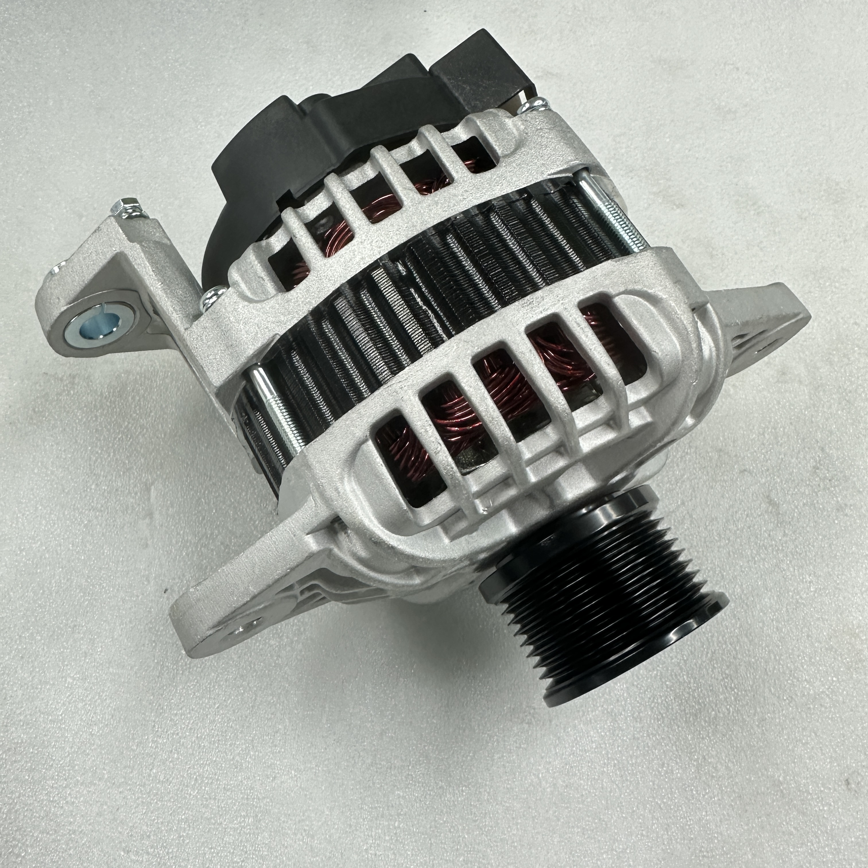 The cleaning vehicle parts are suitable for the HYUNDAI modern cleaning vehicle generator 405936