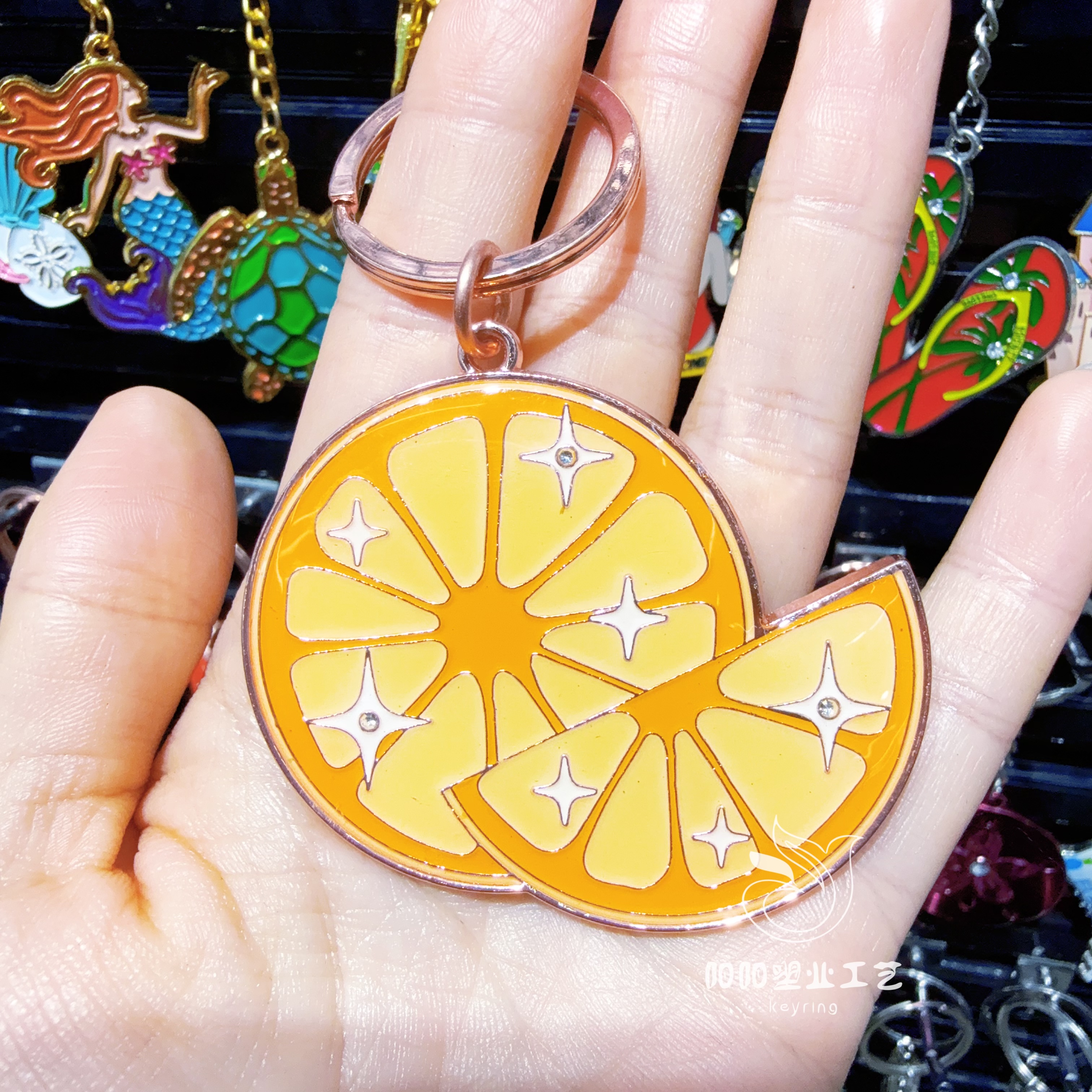 Wholesale of metal keychains, zinc alloy baked paint and resin, fruit keychains, pendants, enamel rotating keychains, acrylic pendants, keychains, Year of the Horse, pony pendants undefined