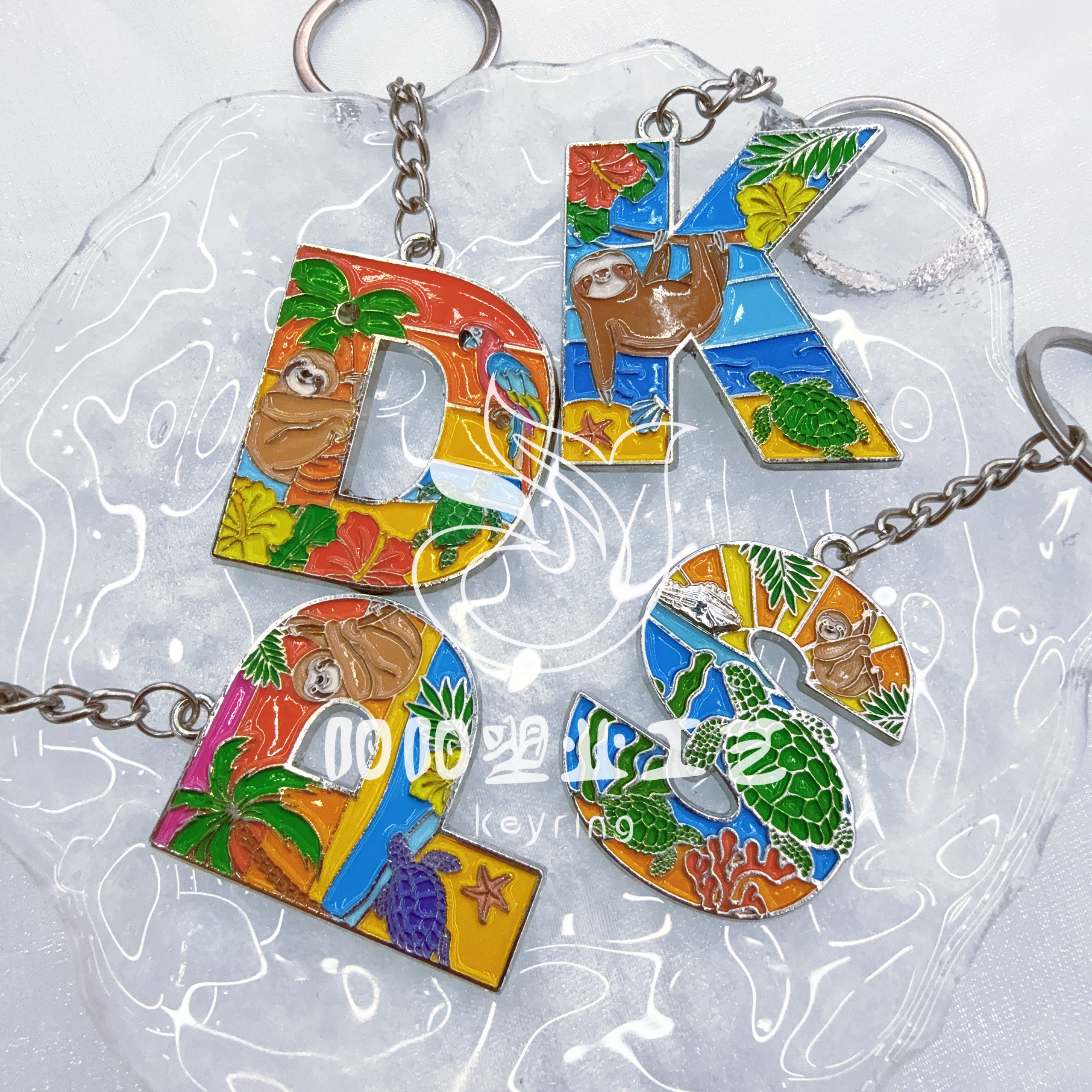 Keychains, travel souvenirs, pendants, travel souvenirs, ocean, seaside, aquarium, letters A to Z, 26 customized souvenirs, gifts, presents full figure