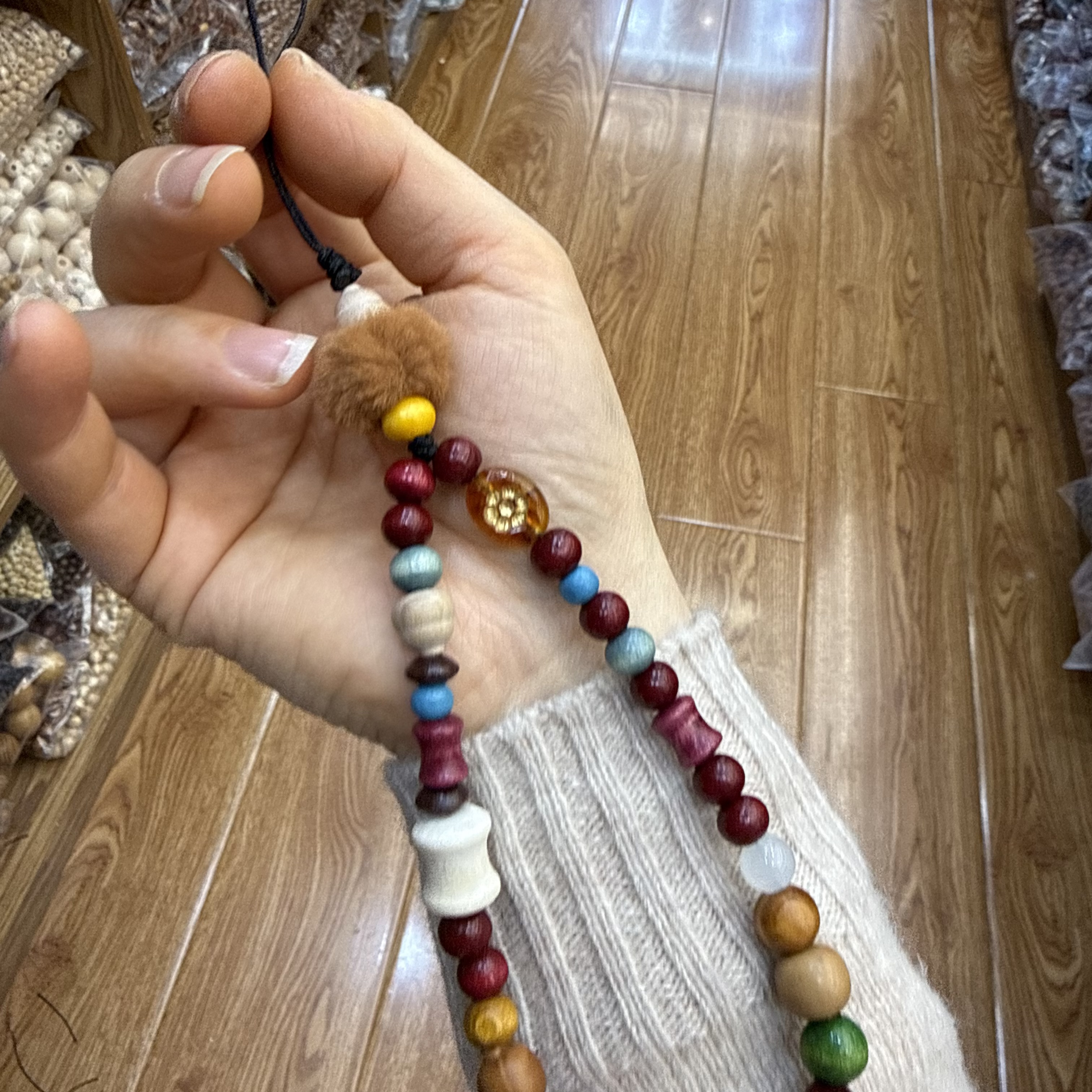 木头玻璃水晶手机链手绘珠个性创意时尚手机挂件潮流配饰手机链手绘珠装饰品新品多样发其一新品产品图