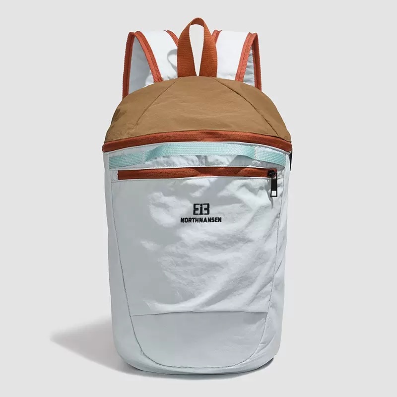 Women's 2025 new style casual travel bag, school style contrasting color backpack, large capacity high school student schoolbag, men's and women's same style, outdoor sports casual sports cycling backpack