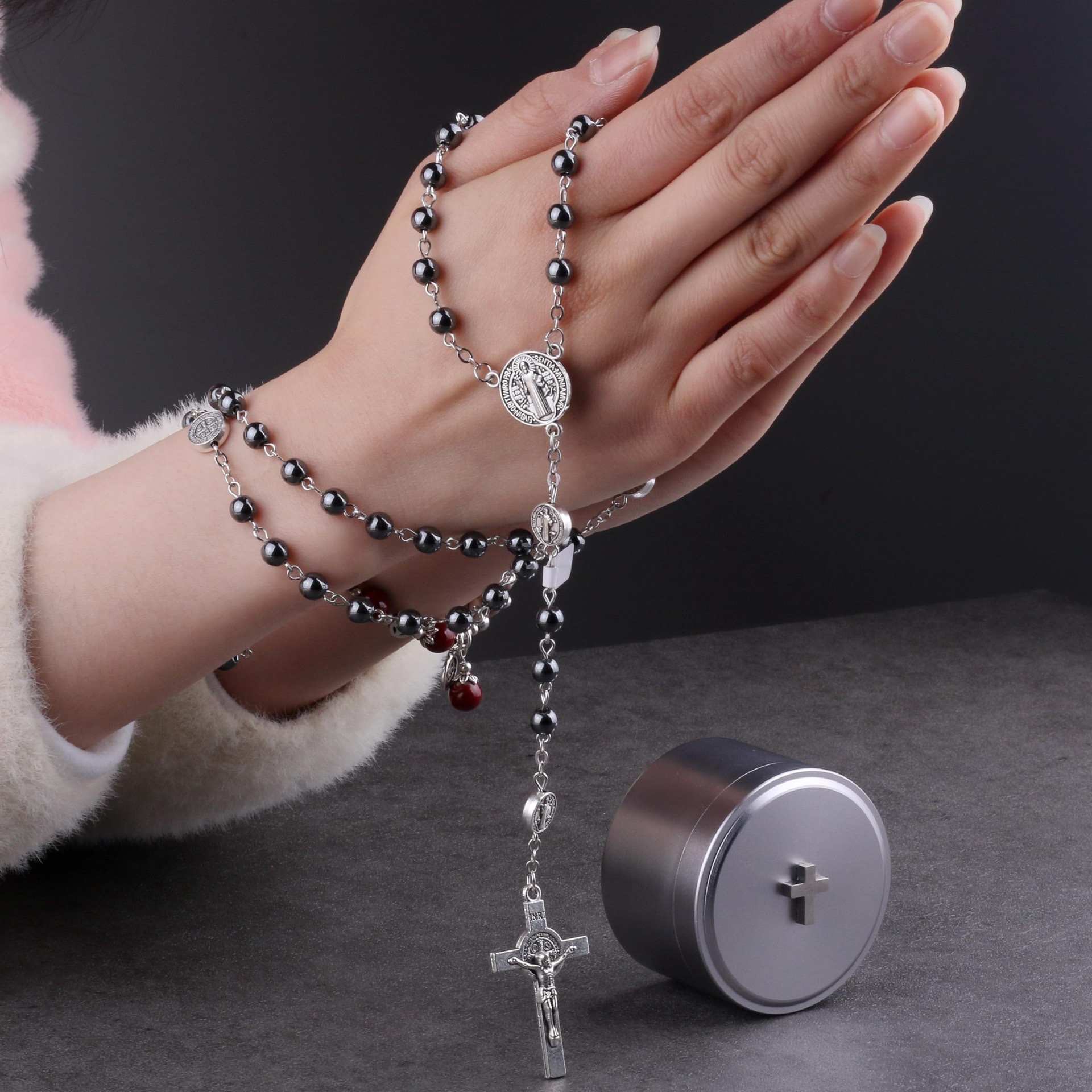 Cross-border best-selling retro black gallstone cross prayer bead necklace, Communion baptism prayer personalized prayer bead necklace Item Picture