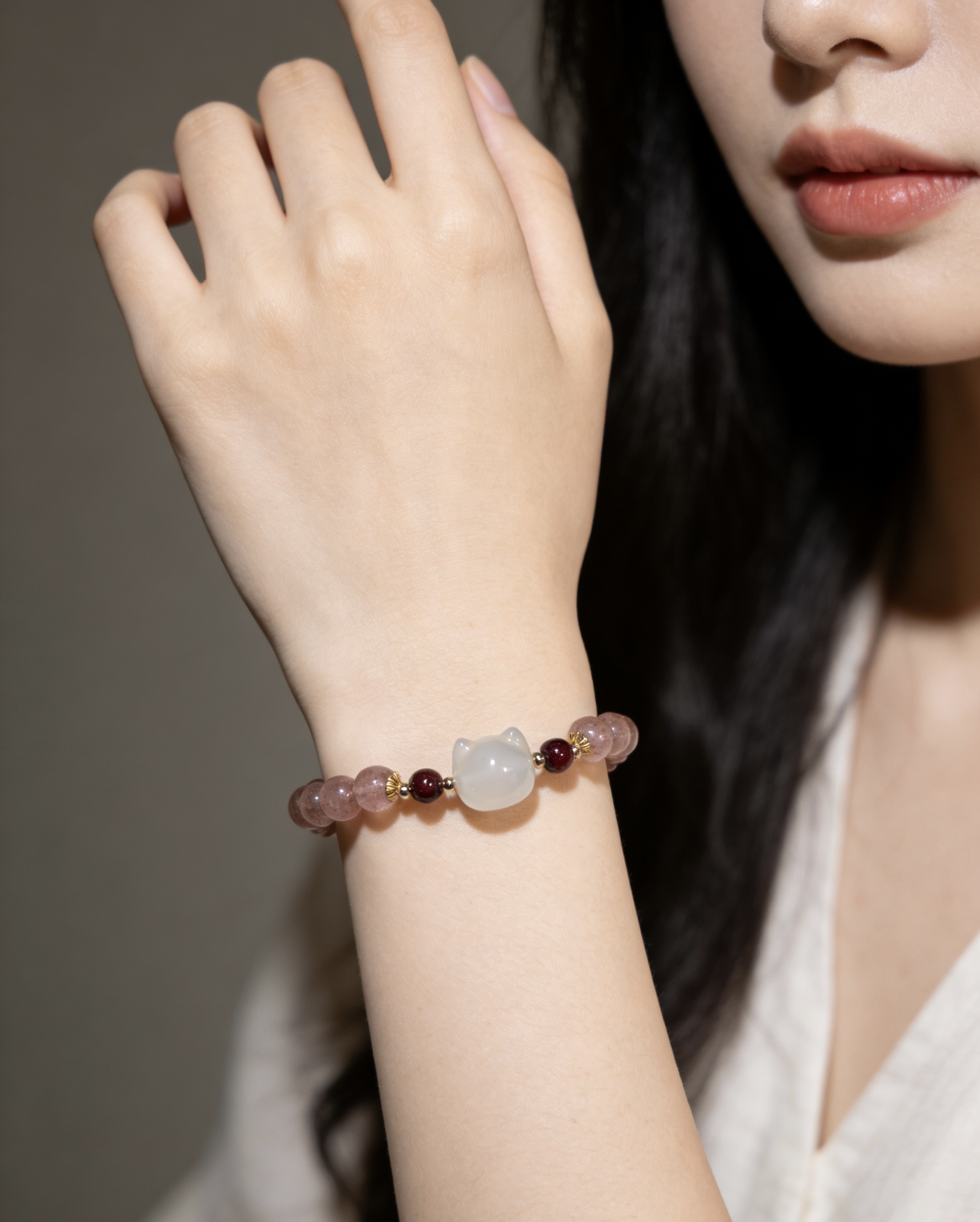 草莓晶石榴石玉髓猫手串手链