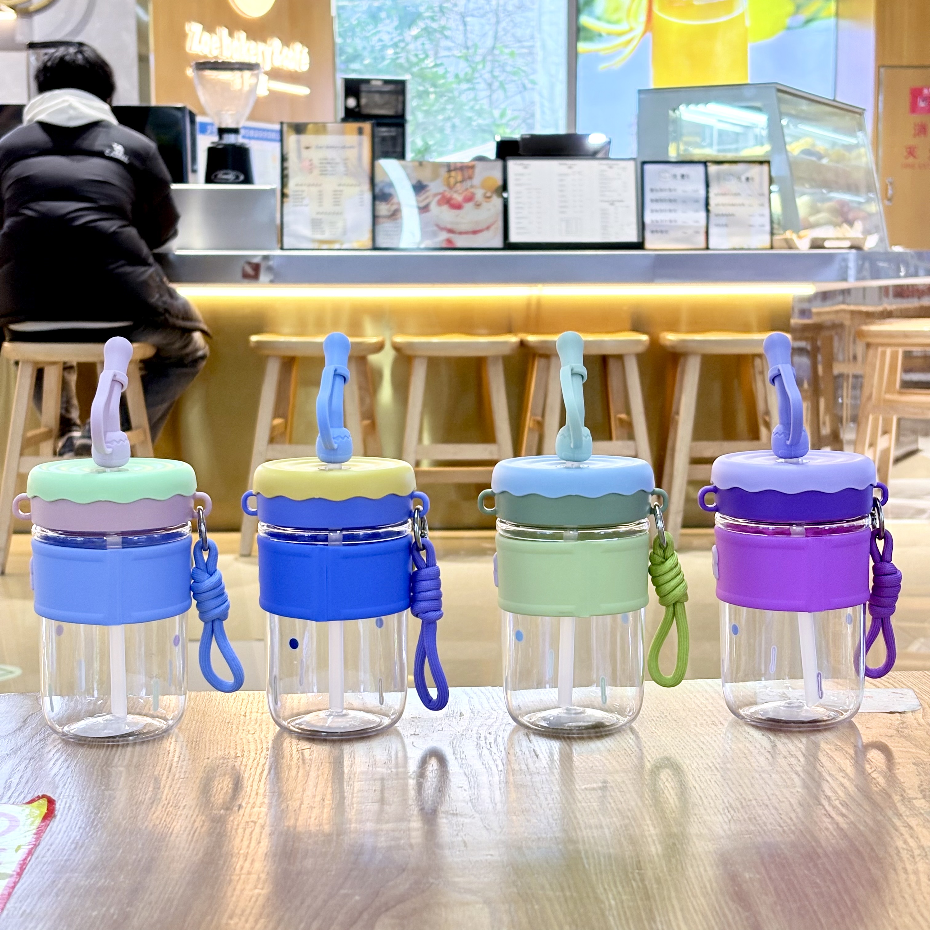 Niche high-temperature resistant plastic cups, portable and easy-to-use cups, male and female student straw cups, heat-resistant water cups, 500ML, 2701-572Q /Q details Picture