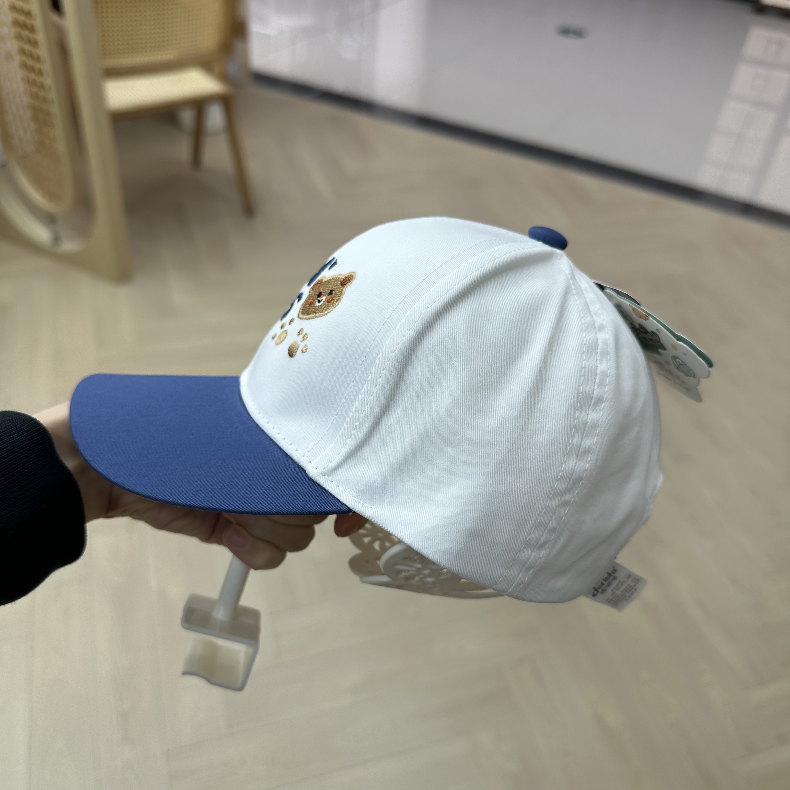 A new style of baseball cap suitable for children aged 2 to 4 in spring details Picture