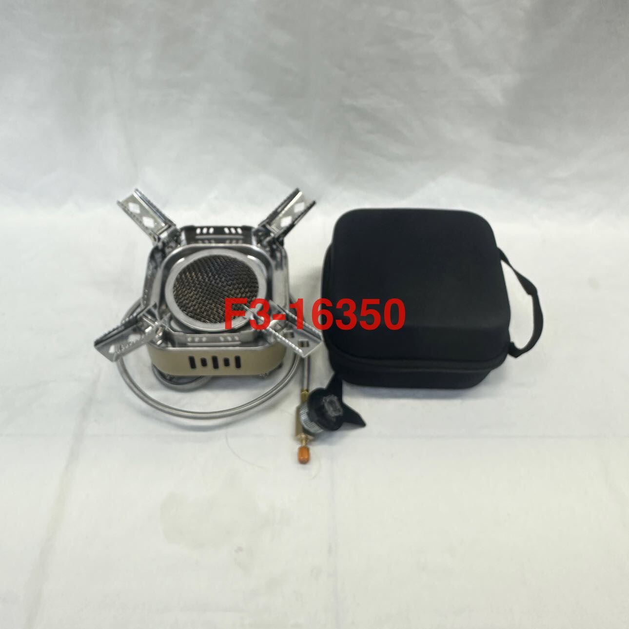 The new infrared gas stove with a powerful flame comes with an adapter. It is an outdoor gas stove and an outdoor camping stove. Source factory. Source factory Application Scenario