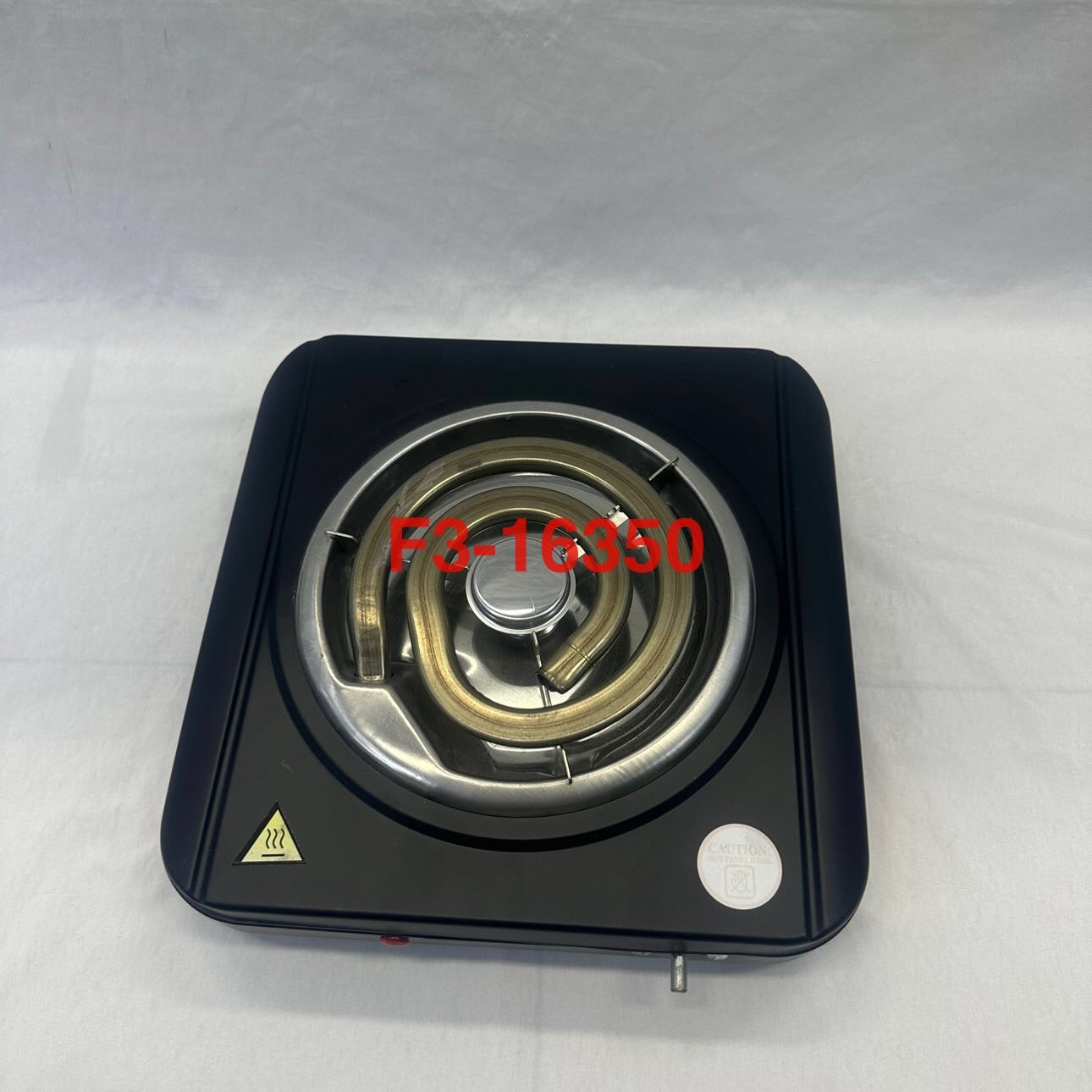 Export universal electric stove with adjustable power, household electric heating stove, heating stove, water flue, carbon stove, flat carbon stove Y Q150-A5 source factory Application Scenario