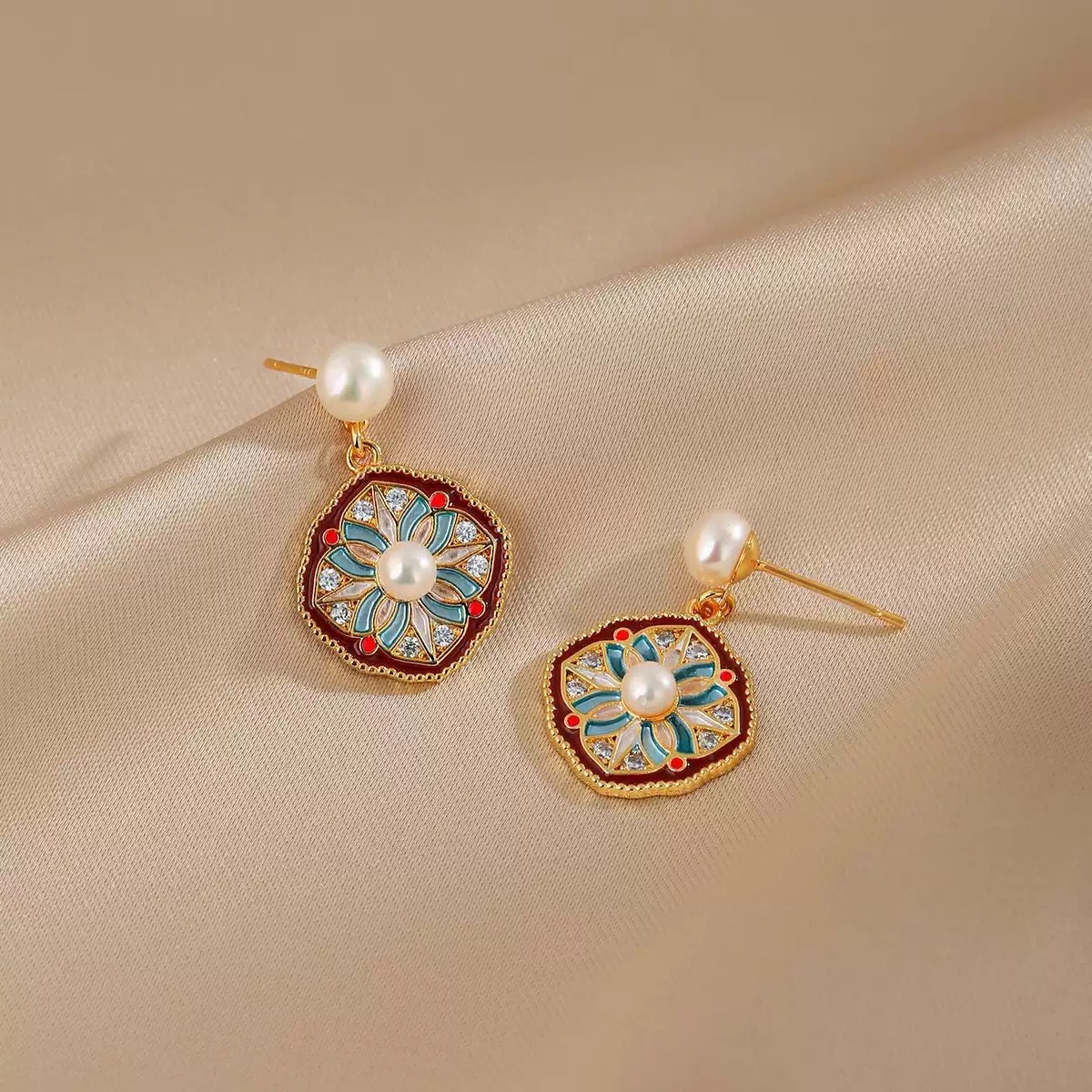 唯诗丽雅天然珍珠耳环女复古宫廷国风珐琅彩几何花朵耳坠耳饰S925银针耳钉产品图