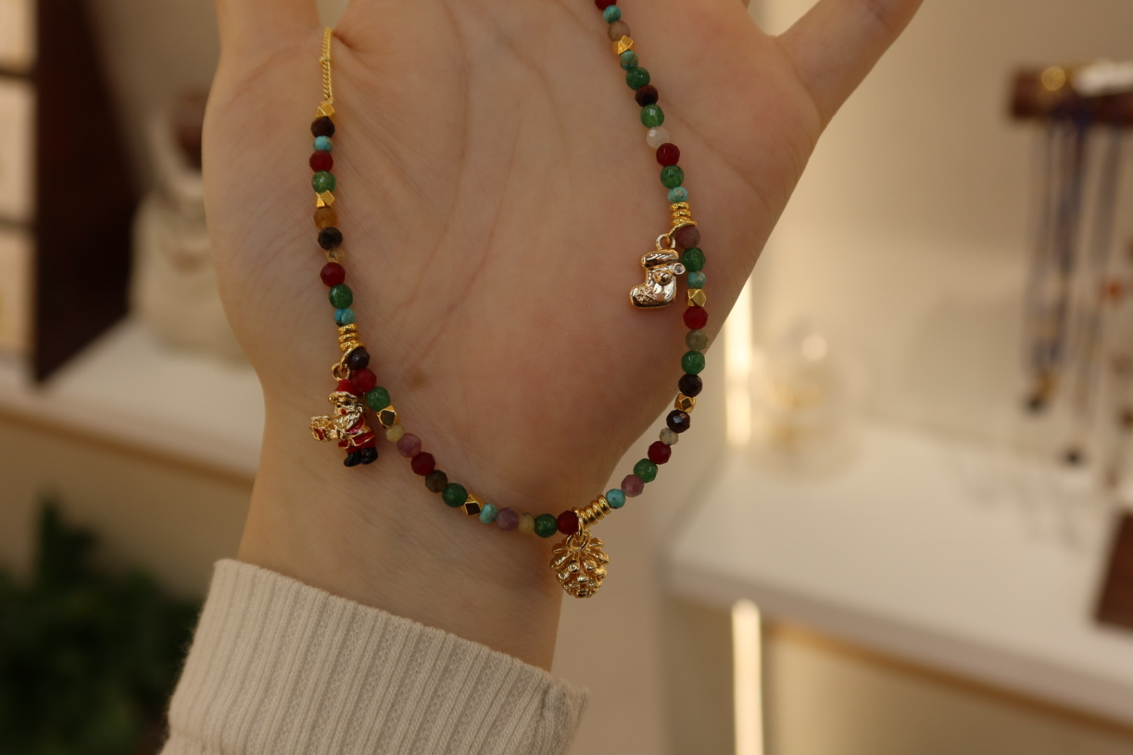 百搭彩色多巴胺项链珍珠项链银饰珍珠天然石项链圣诞款式跨境新款毛衣链简约时尚详情图4