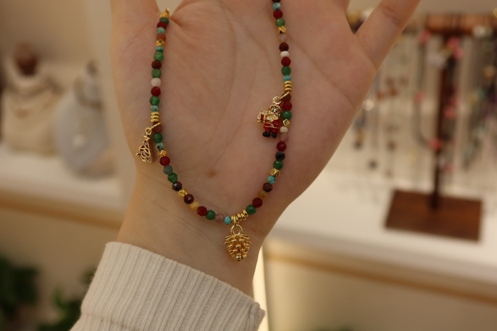 百搭彩色多巴胺项链珍珠项链银饰珍珠天然石项链圣诞款式跨境新款毛衣链简约时尚详情图5