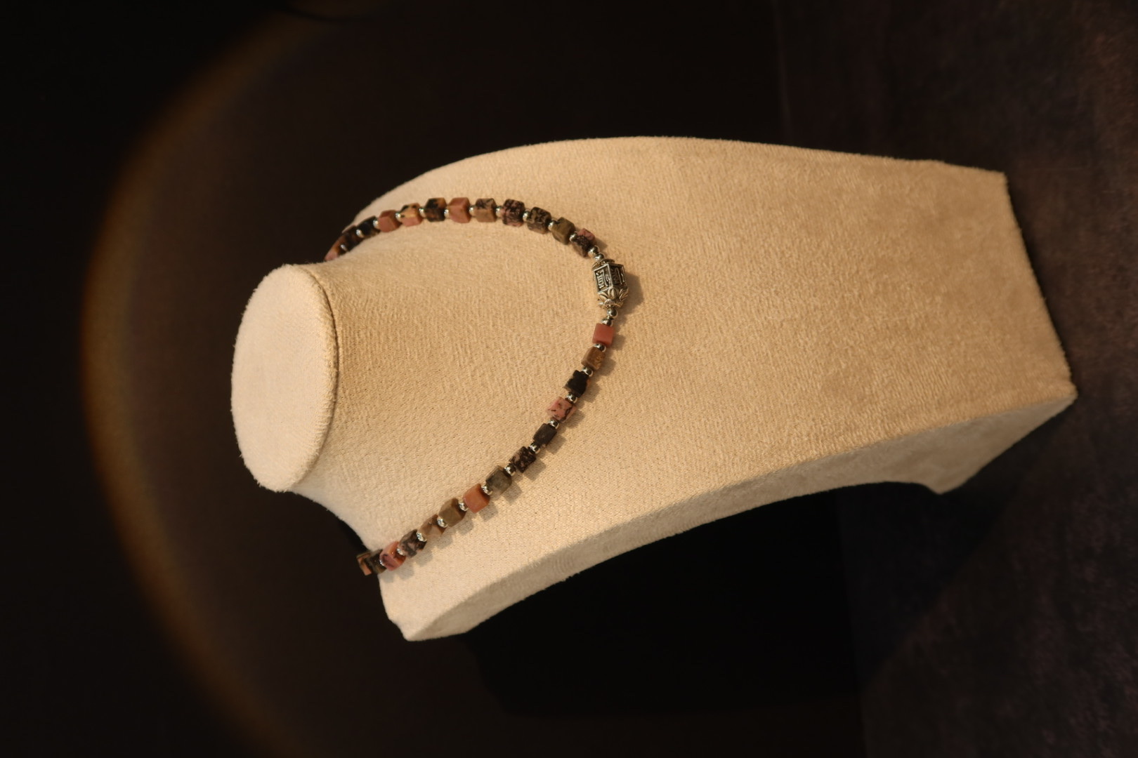 新款百搭项链珍珠天然石项链银饰珍珠项链时尚百搭毛衣链白底实物图