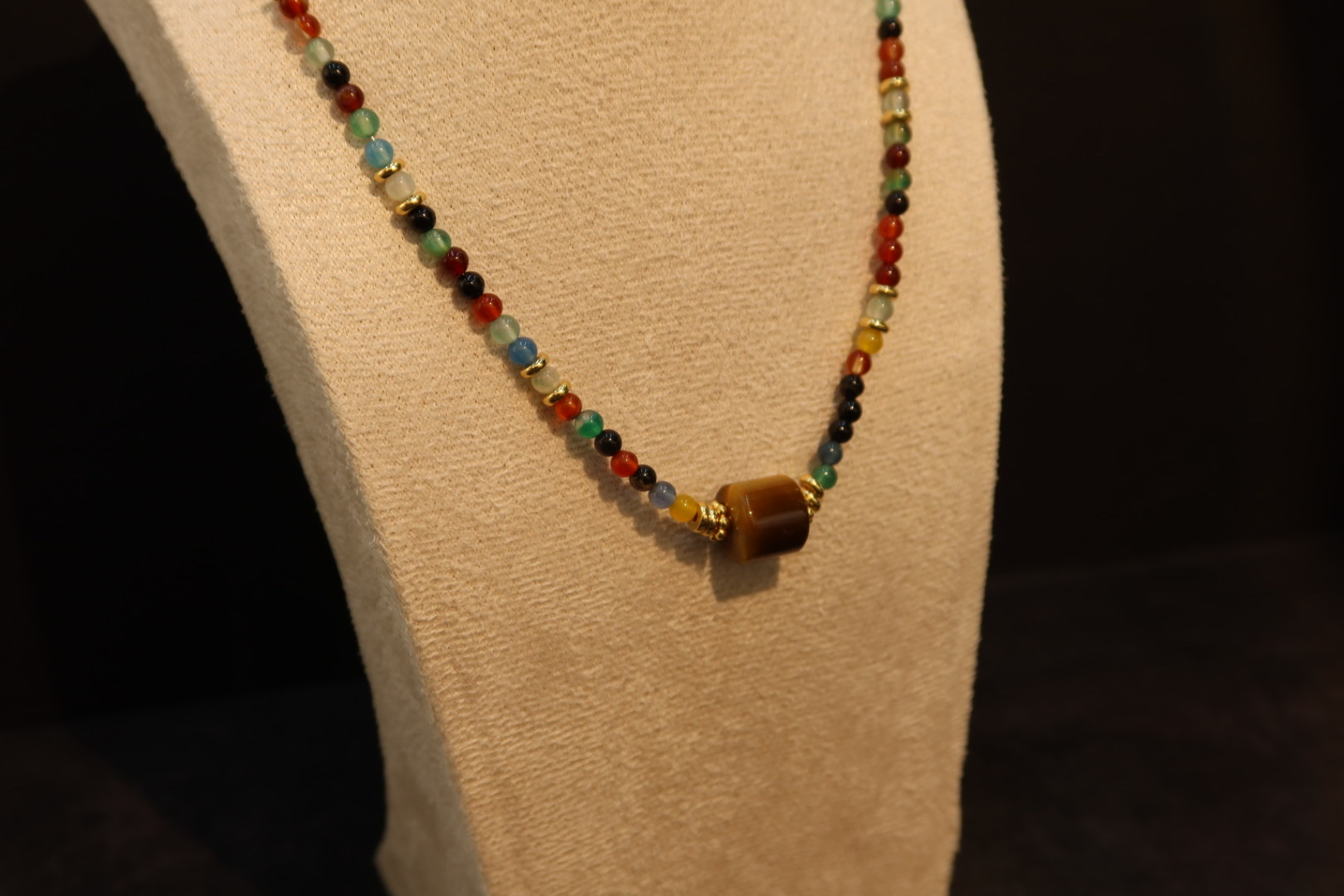 新款百搭彩色多巴胺珠子琉璃水晶毛衣链项链详情图2