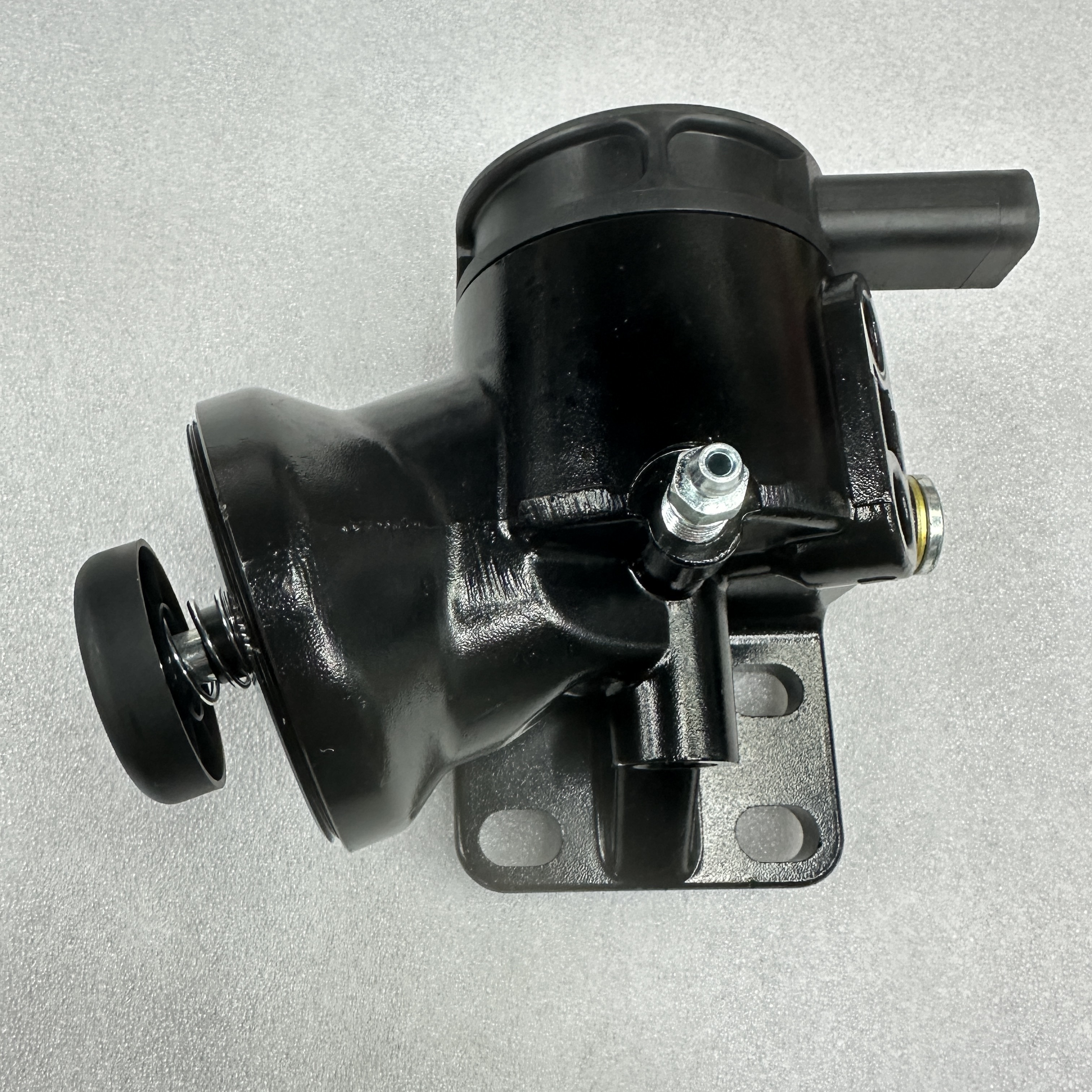 Pickup and light truck accessories are suitable for IVECO EUROCARGO filter base 16 42545831 Application Scenario