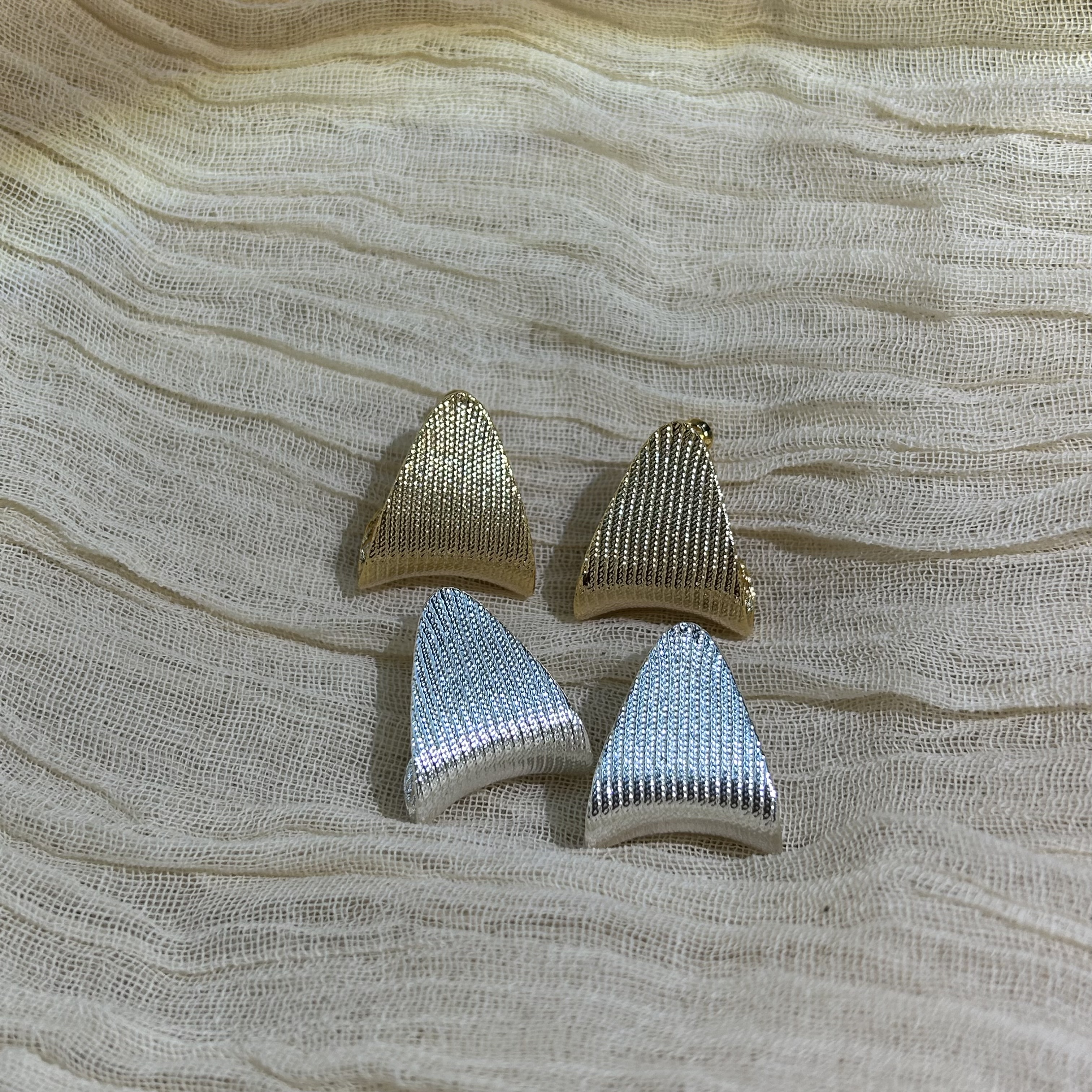 新款简约时尚百搭手饰水晶工艺饰品耳环女长款气质头饰金银不伤耳朵不褪色纯银女生