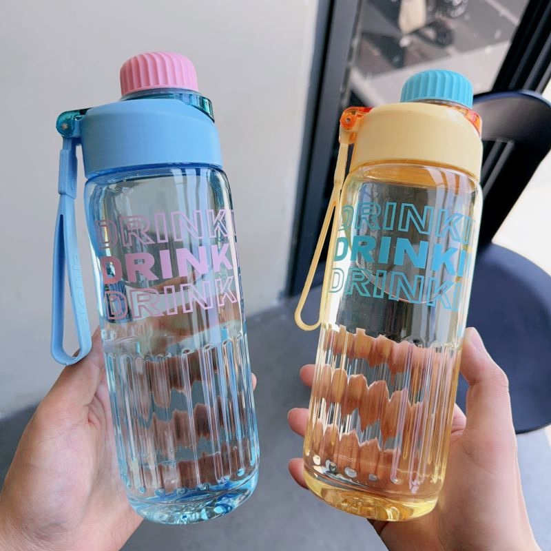 Color-blocking corrugated creative water cup, portable plastic cup with a handle, simple student space cup, men's and women's outdoor cup full figure